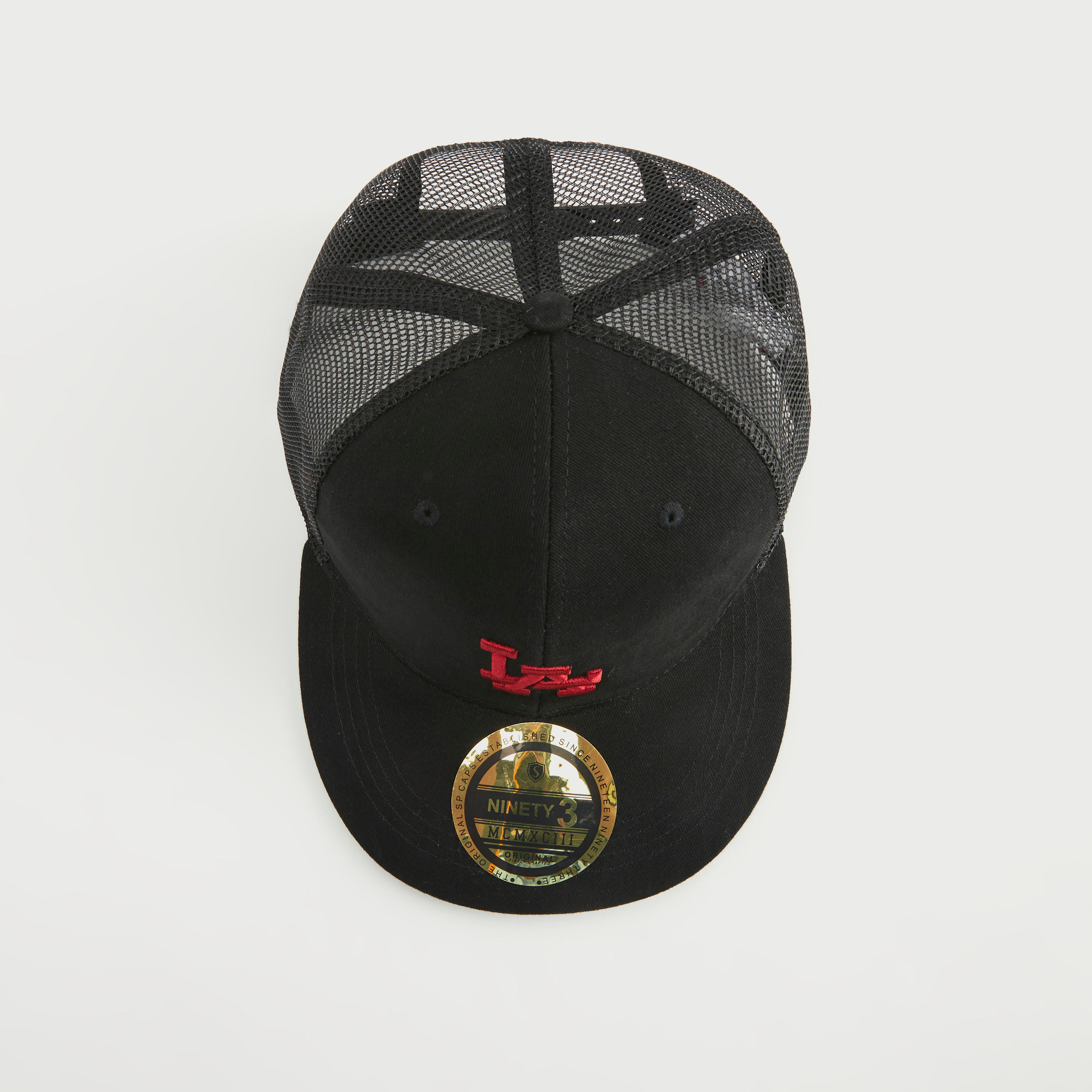 كاب بارز الملمس بشبكة وزر إغلاق خلفي-men-caps-image-3