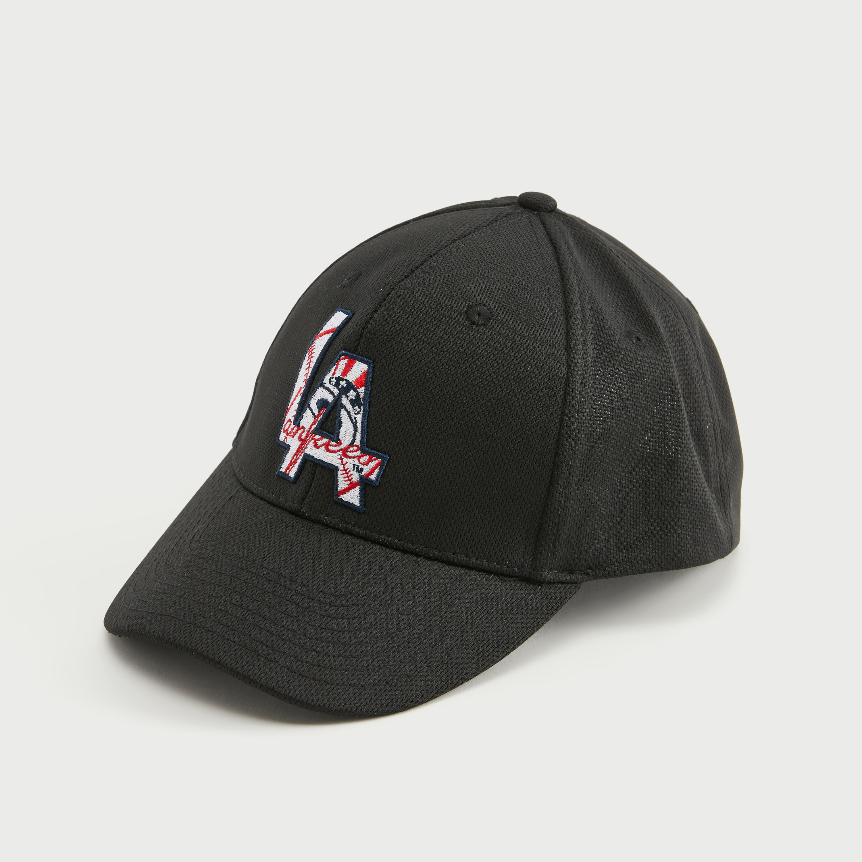 كاب مزخرف بارز الملمس بشريط إغلاق-men-caps-image-1