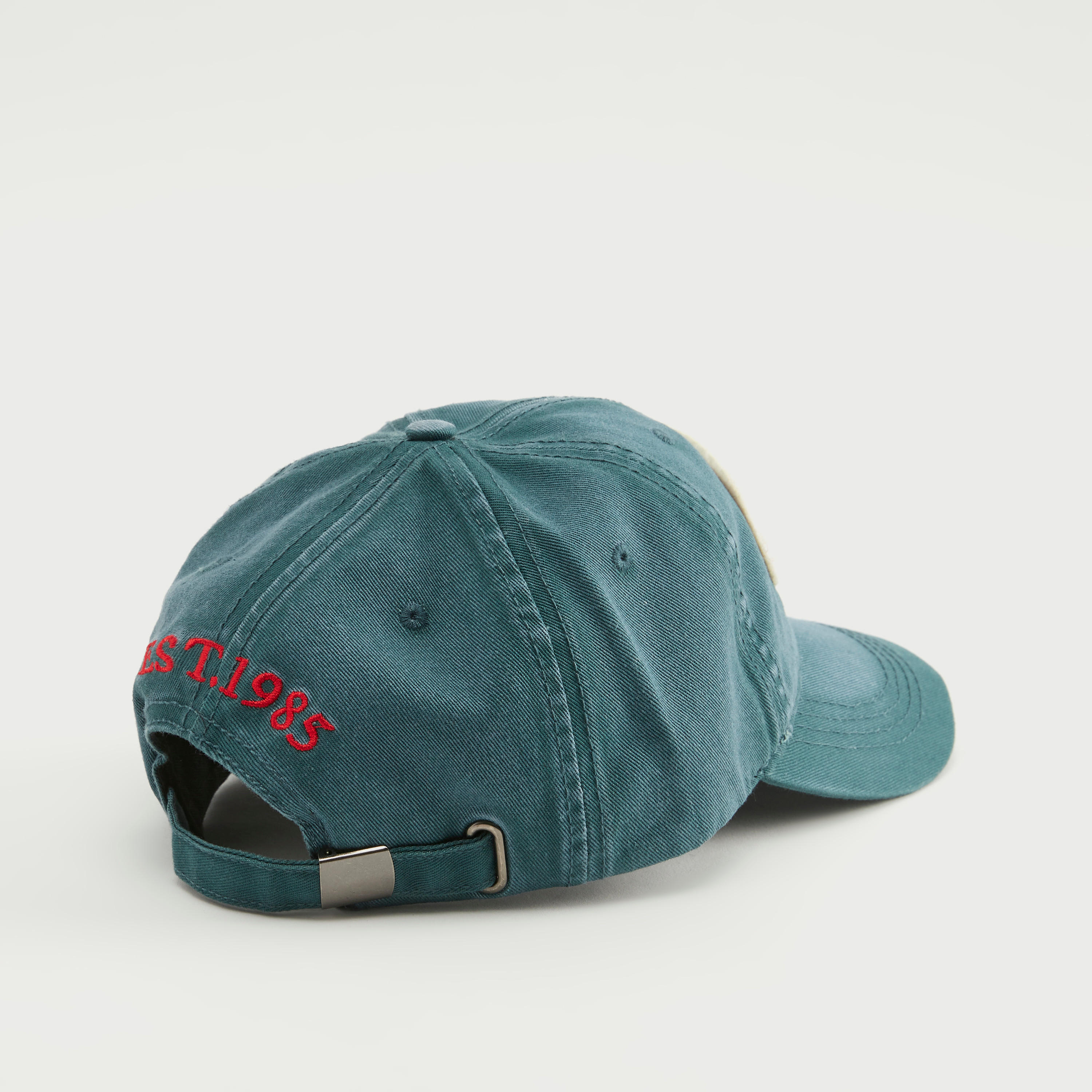 كاب بارز المملس مزخرف بحزام إغلاق-men-caps-image-2