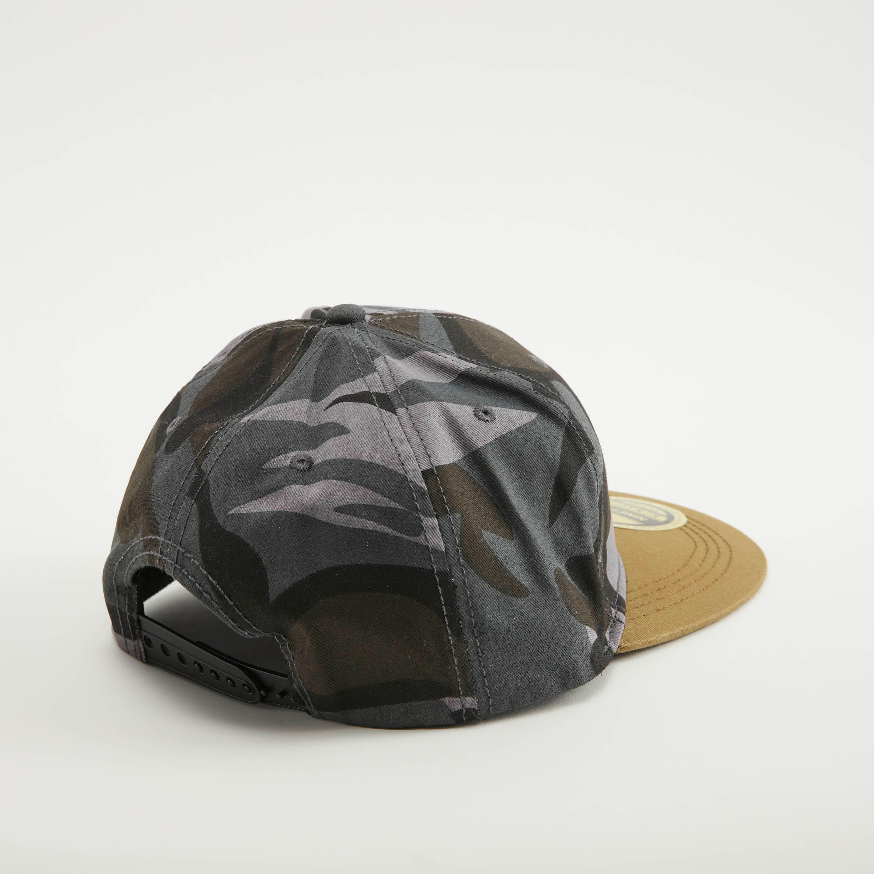 Camouflage Print Cap with Snap Back Closure-men-caps-image-4