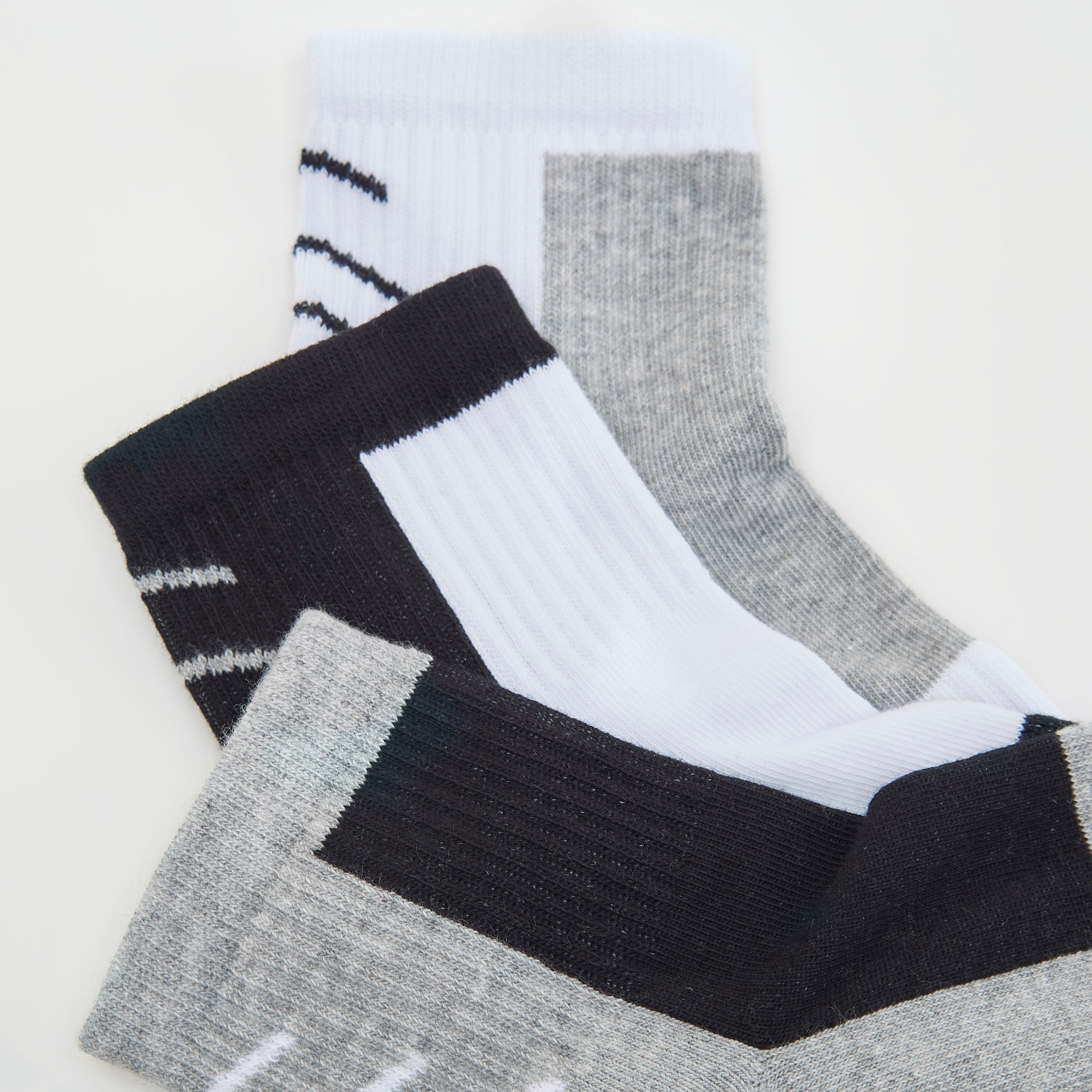 جوارب متنوعة بطول الكاحل - طقم من 3-men-socks-image-1
