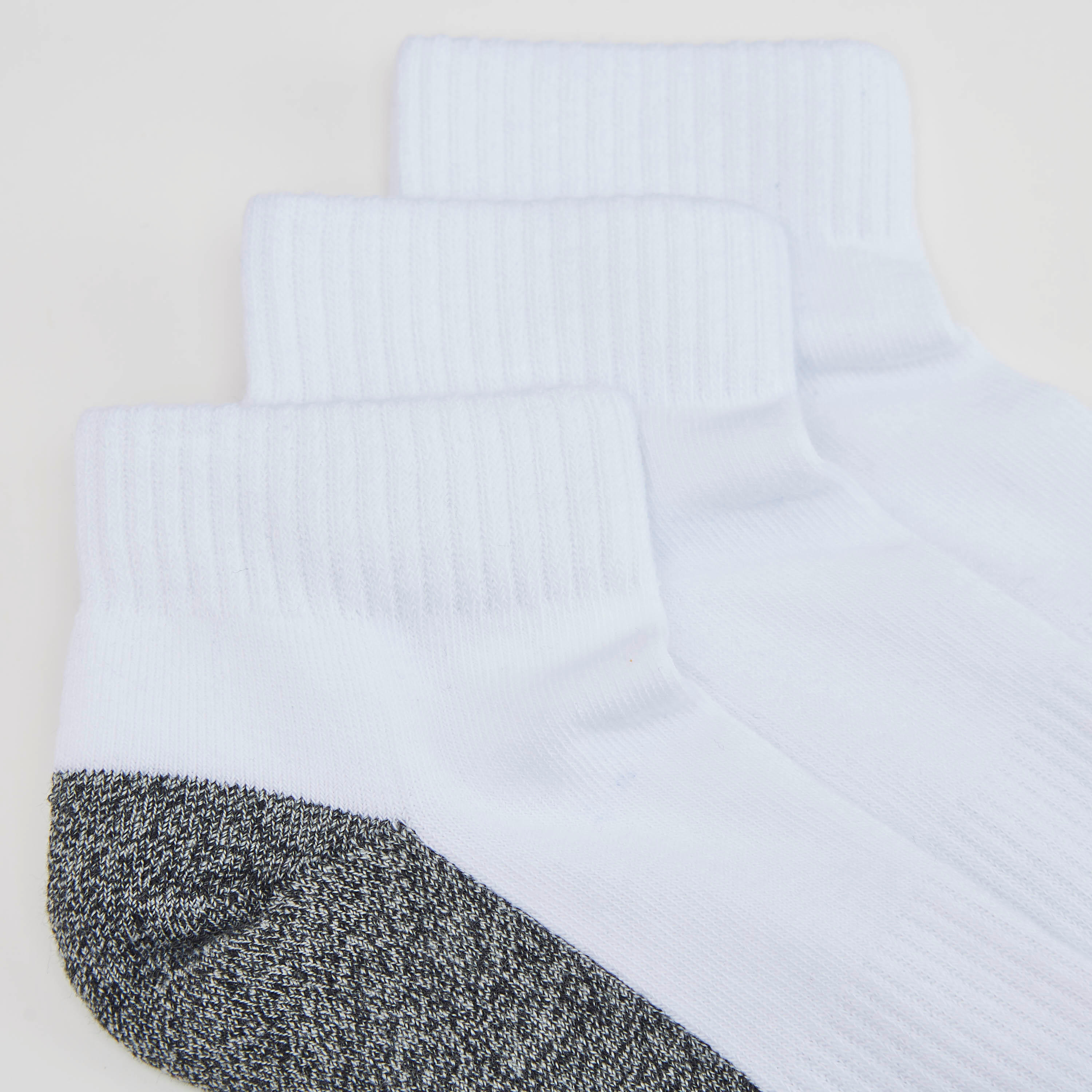 جوارب متنوعة بطول الكاحل - طقم من 3-men-socks-image-2