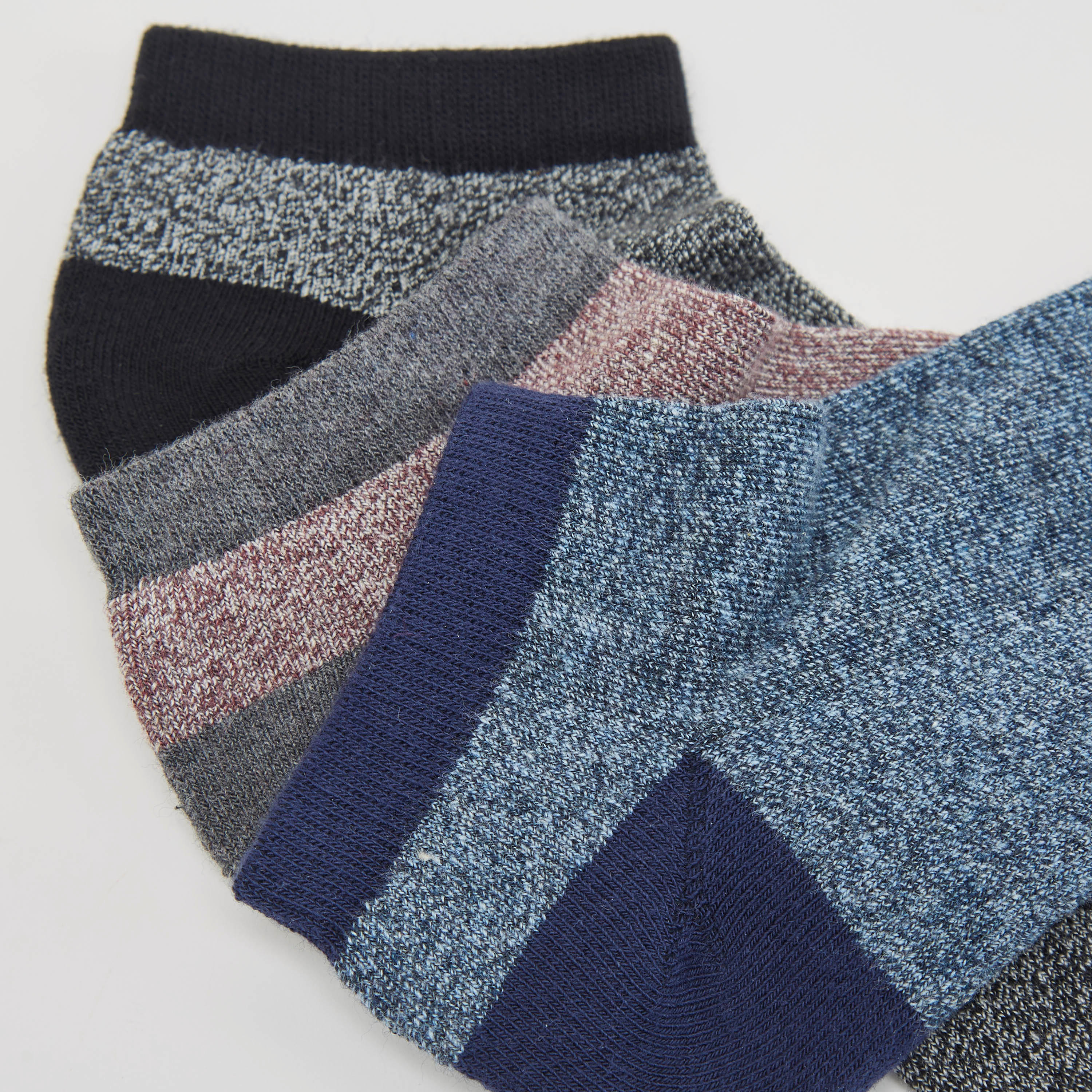 جوارب متنوعة بطول الكاحل - طقم من 3-men-socks-image-4