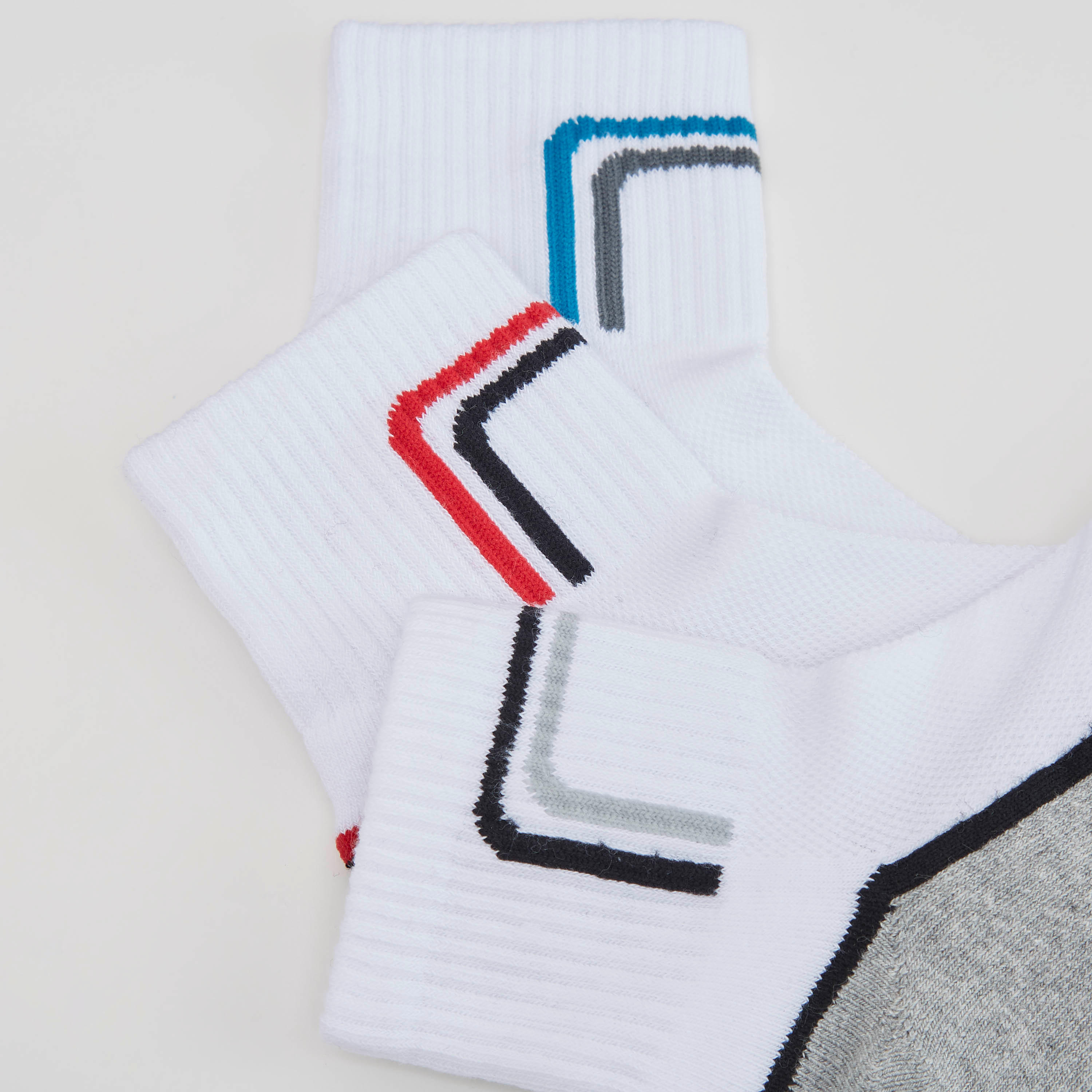 جوارب متنوعة بطول الكاحل - طقم من 3-men-socks-image-4
