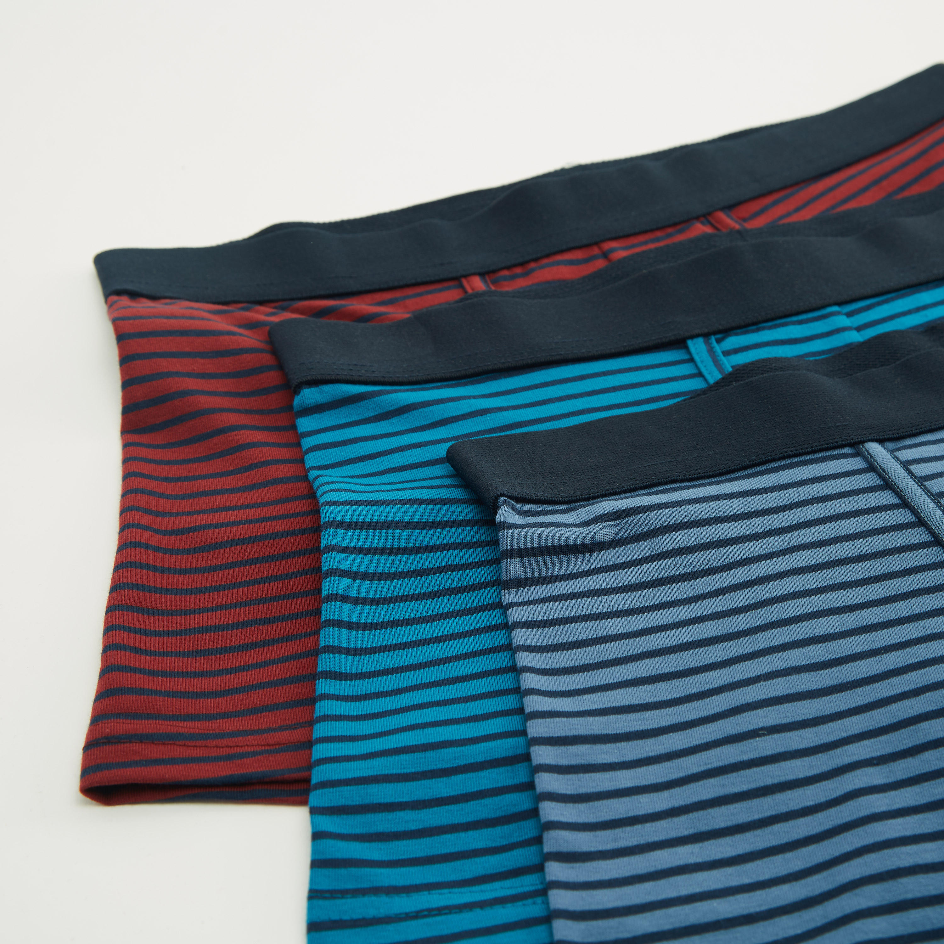 شورت ترانك مخطط بخصر مطّاطي - طقم من 3 قطع-men-clothing-innerwear-underwear-image-2
