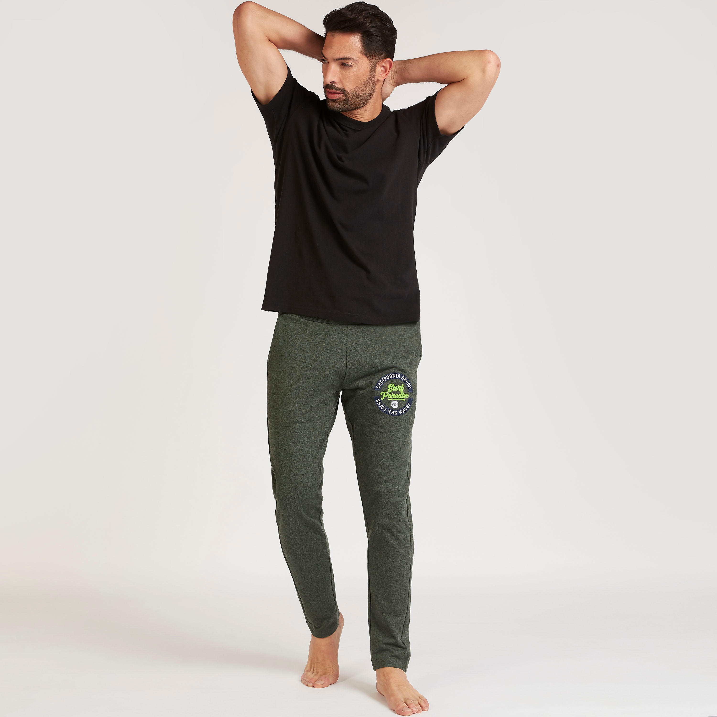 بنطلون بيجاما مستدام مطرّز برباط إغلاق-men-clothing-nightwear-pyjamaandshorts-image-3