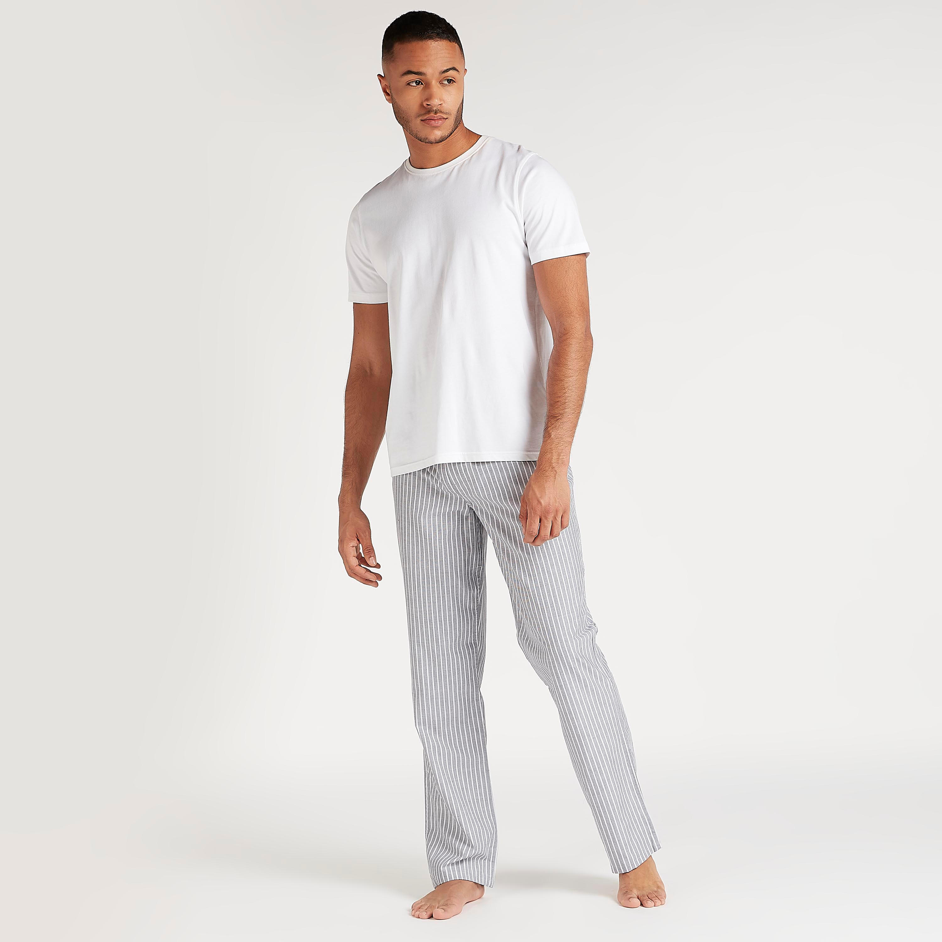 بيجاما طويلة بتصميم مقلّم وحزام خصر مطاطي-men-clothing-nightwear-pyjamaandshorts-image-2
