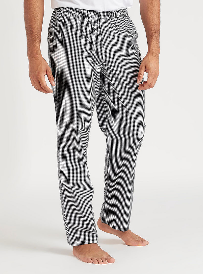 بيجاما طويلة بتصميم مقلّم وحزام خصر مطاطي-men-clothing-nightwear-pyjamaandshorts-image-4