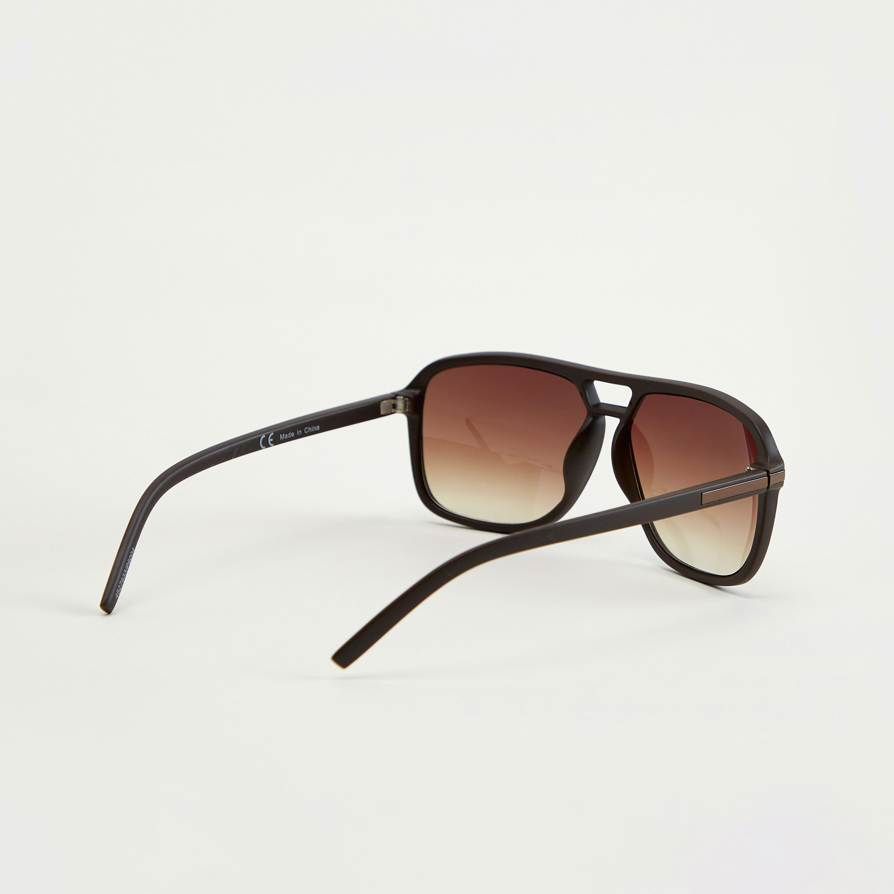 نظّارة شمسية بلاستيك بإطار كامل ووسادات أنف-men-sunglasses-image-5