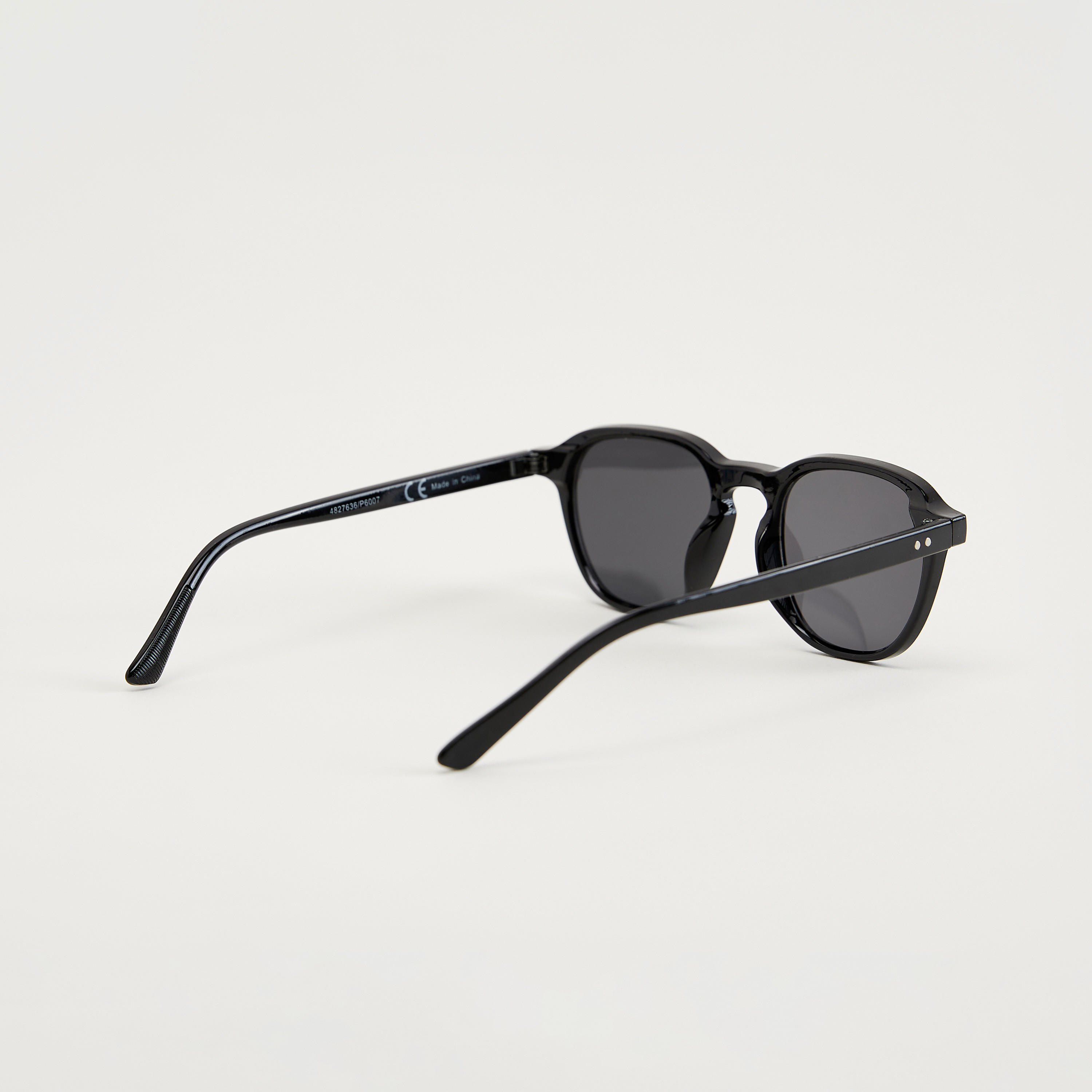 نظارة شمسية واي فيرار بإطار كامل ووسادات أنف-men-sunglasses-image-5