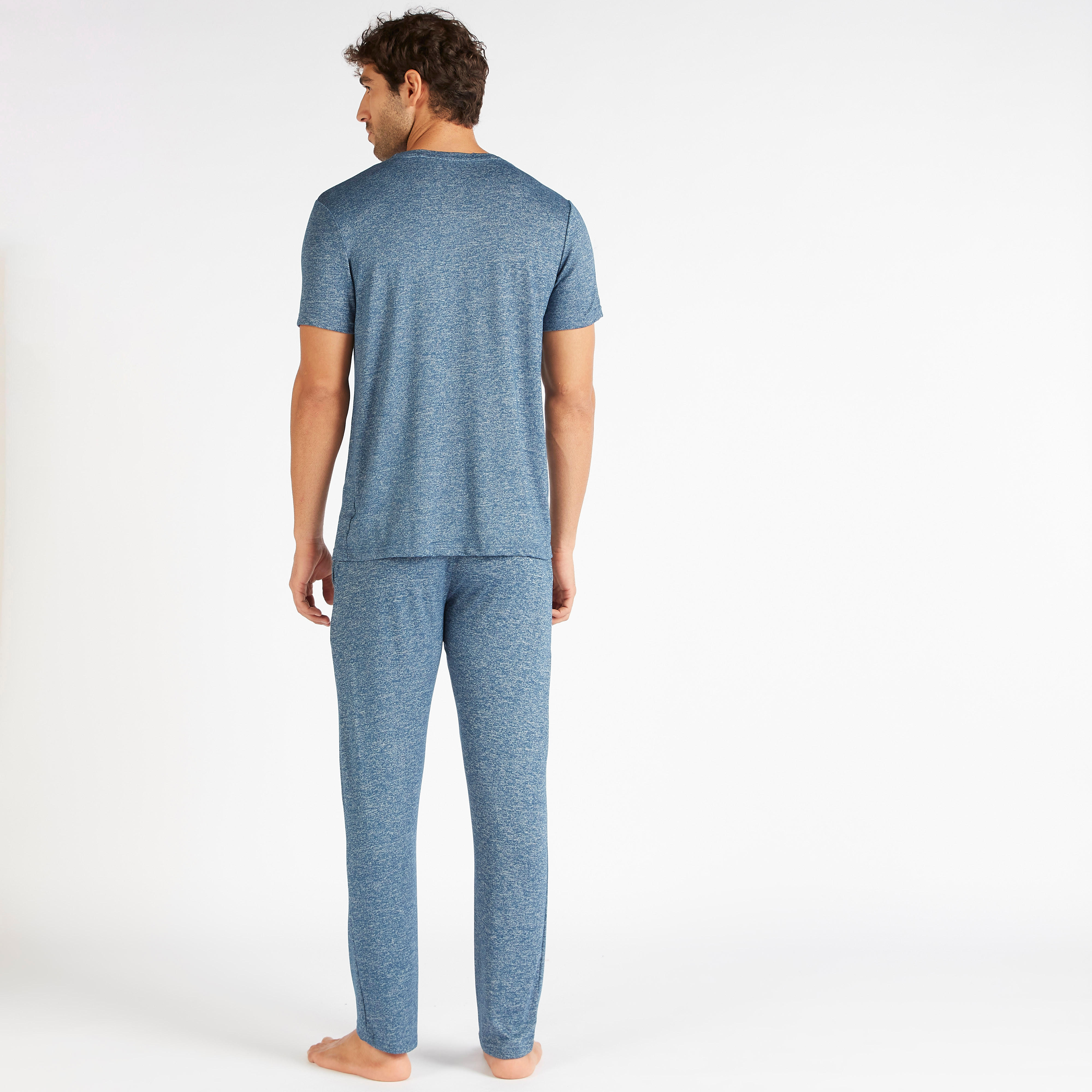 طقم بنطلون بيجاما وتيشيرت سادة بياقة ضيقة-men-clothing-nightwear-sets-image-4