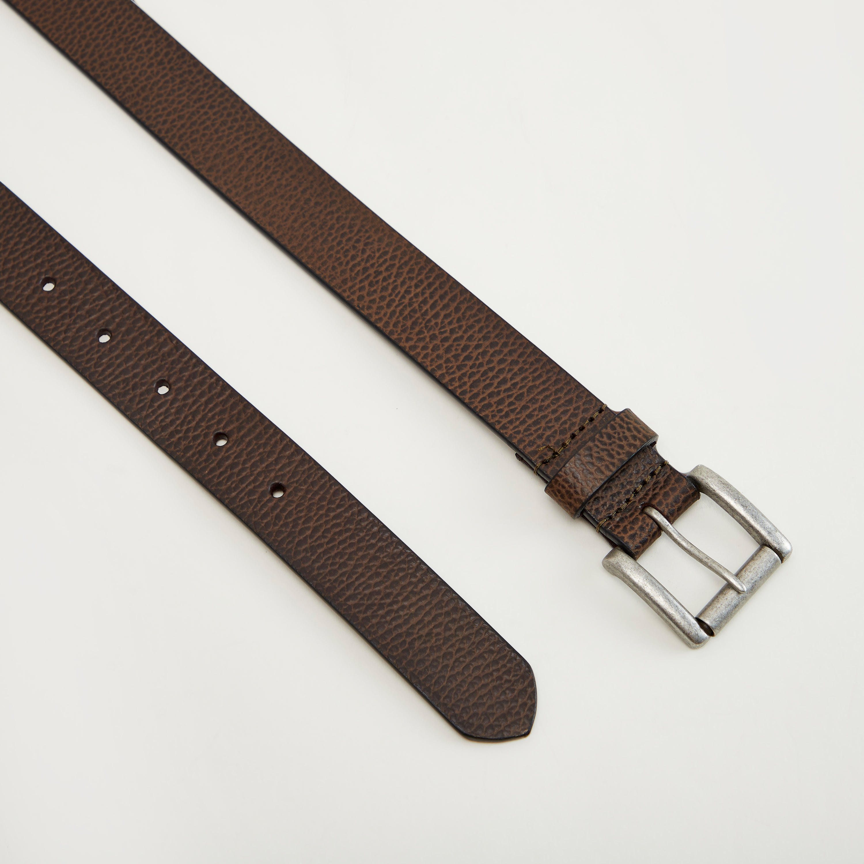 حزام خصر بارز الملمس بإبزيم إغلاق-men-beltsandwallets-belts-image-4