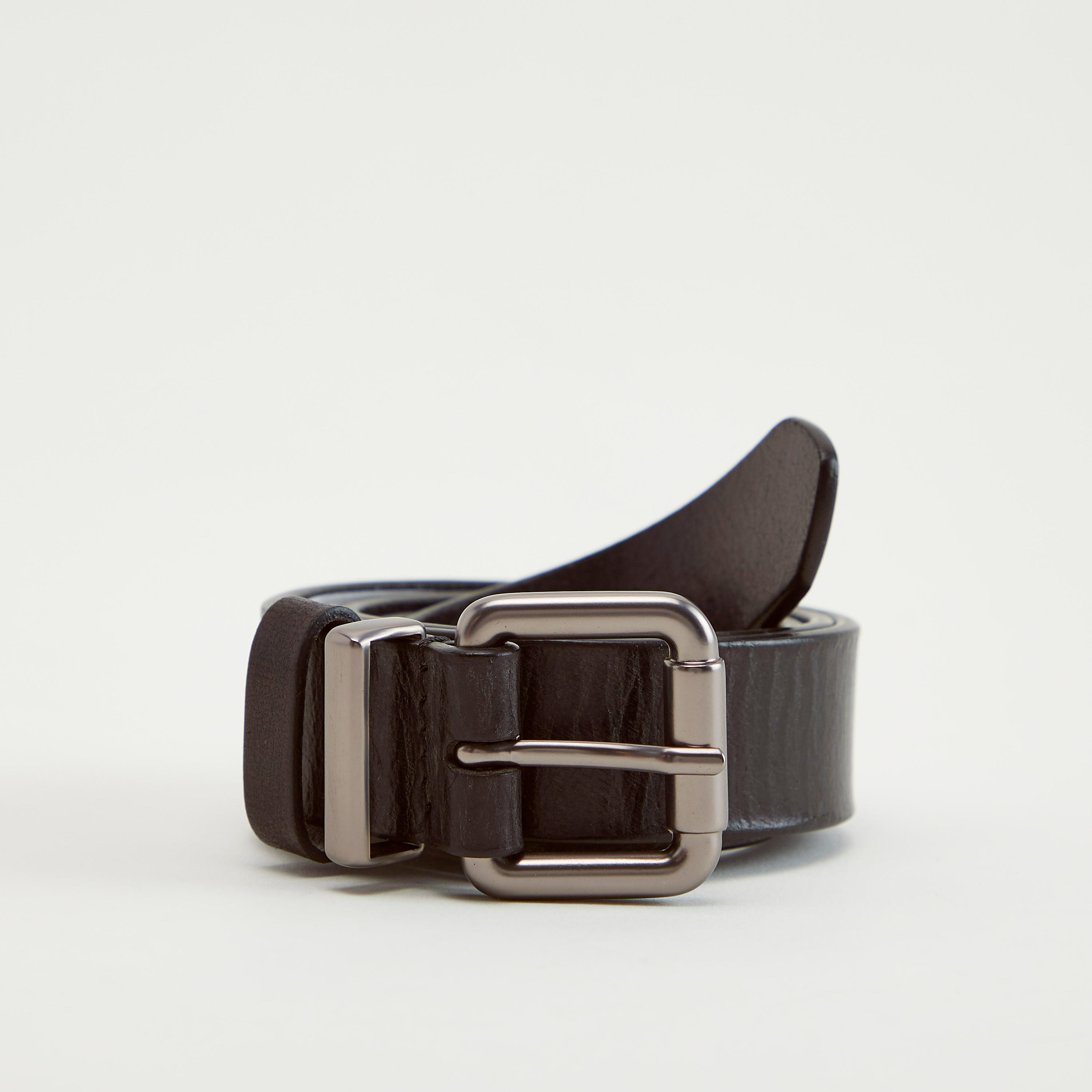 حزام جلد بارز الملمس بإبزيم دبوس-men-beltsandwallets-belts-image-5