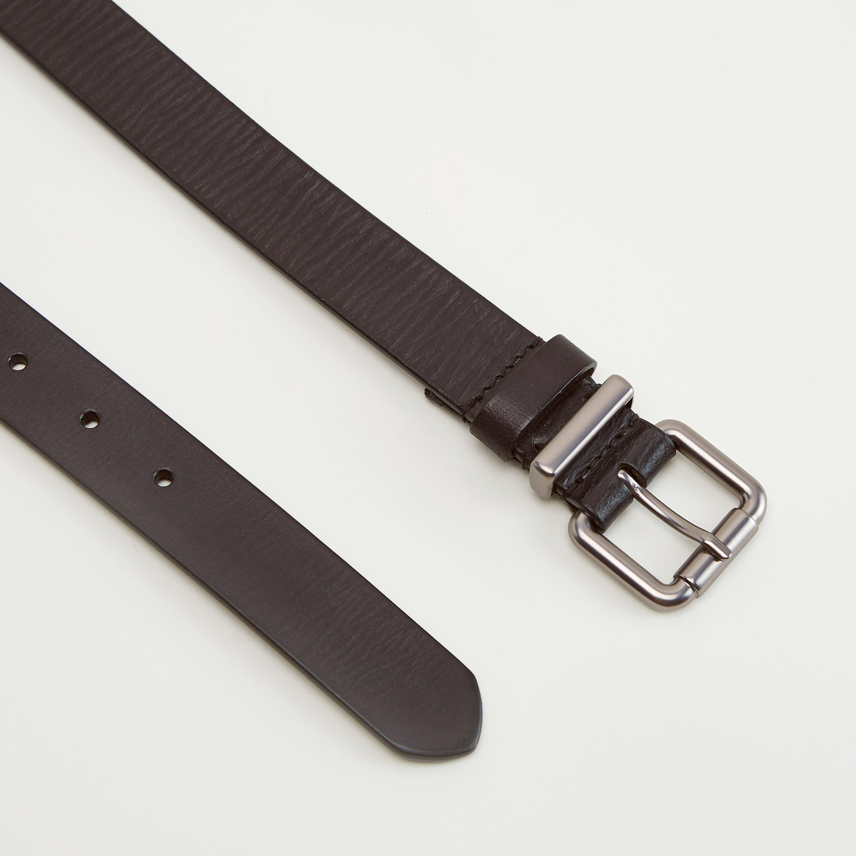 حزام جلد بارز الملمس بإبزيم دبوس-men-beltsandwallets-belts-image-1