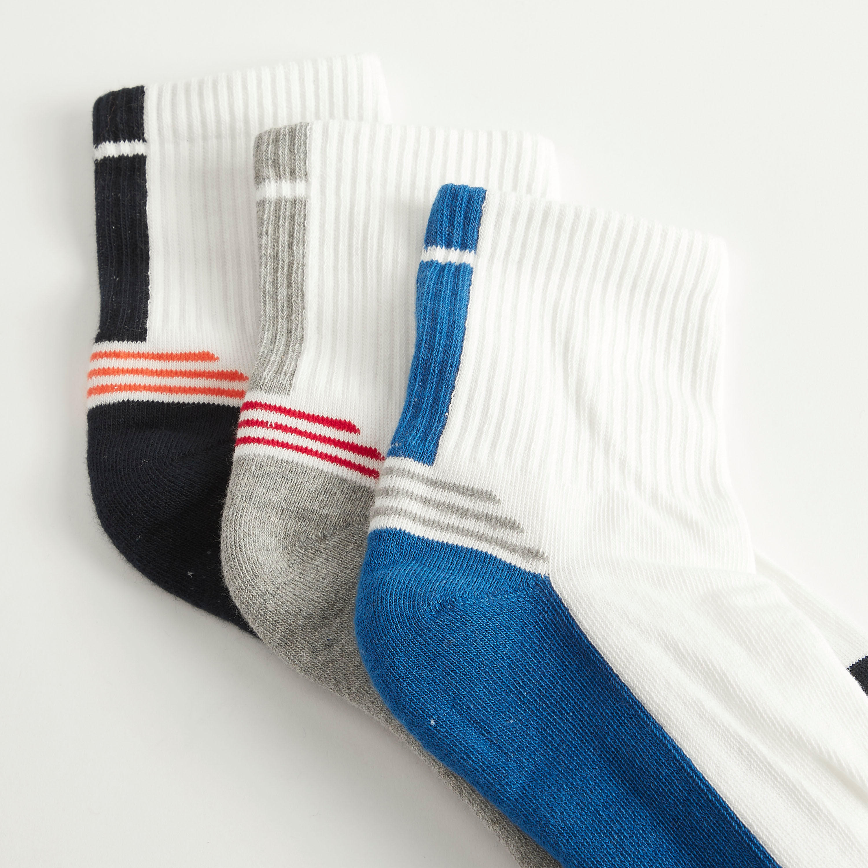 جوارب بطول الكاحل - طقم من 3 أزواج-men-socks-image-3