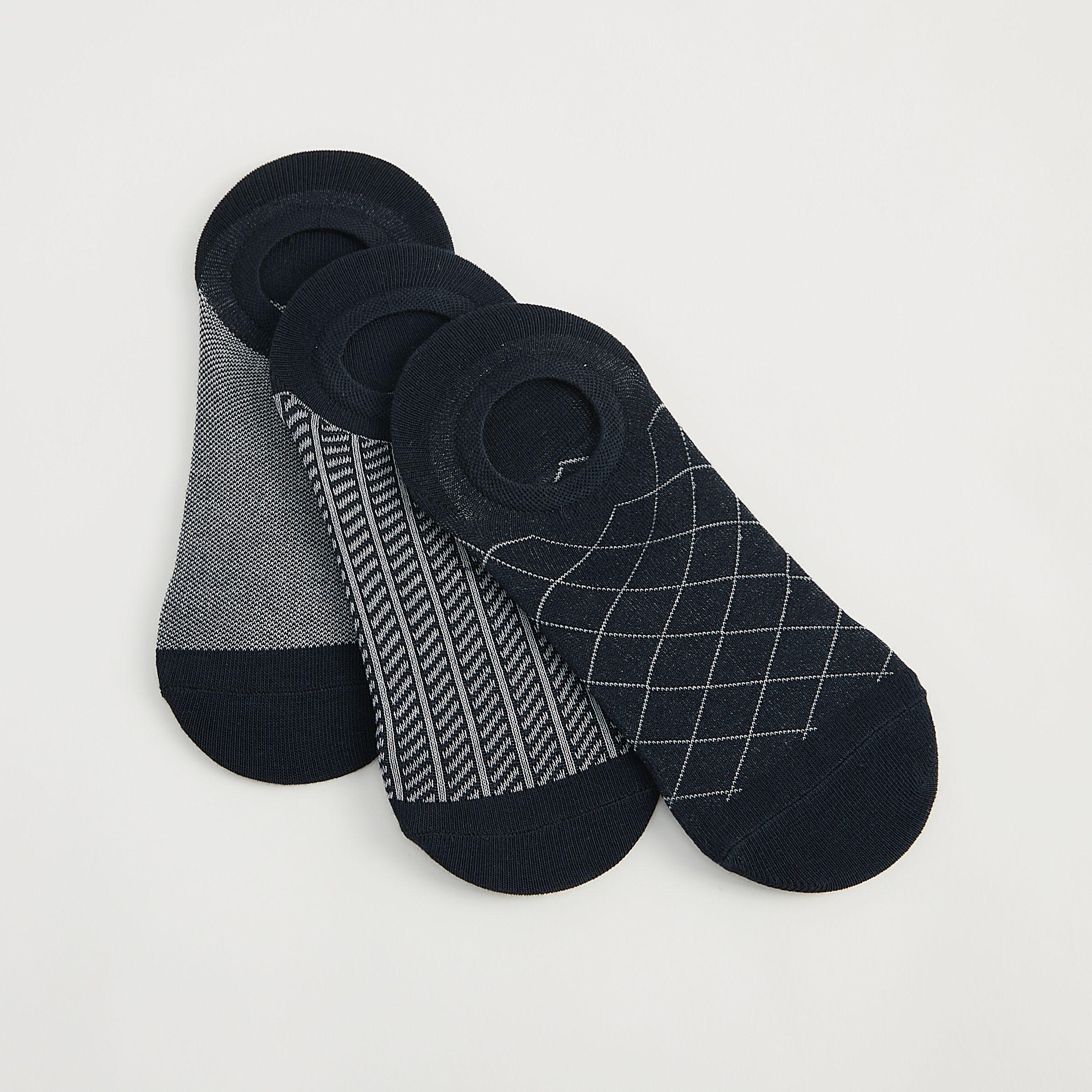 جوارب غير مرئيّة متنوّعة - طقم من 3 أزواج-men-socks-image-3
