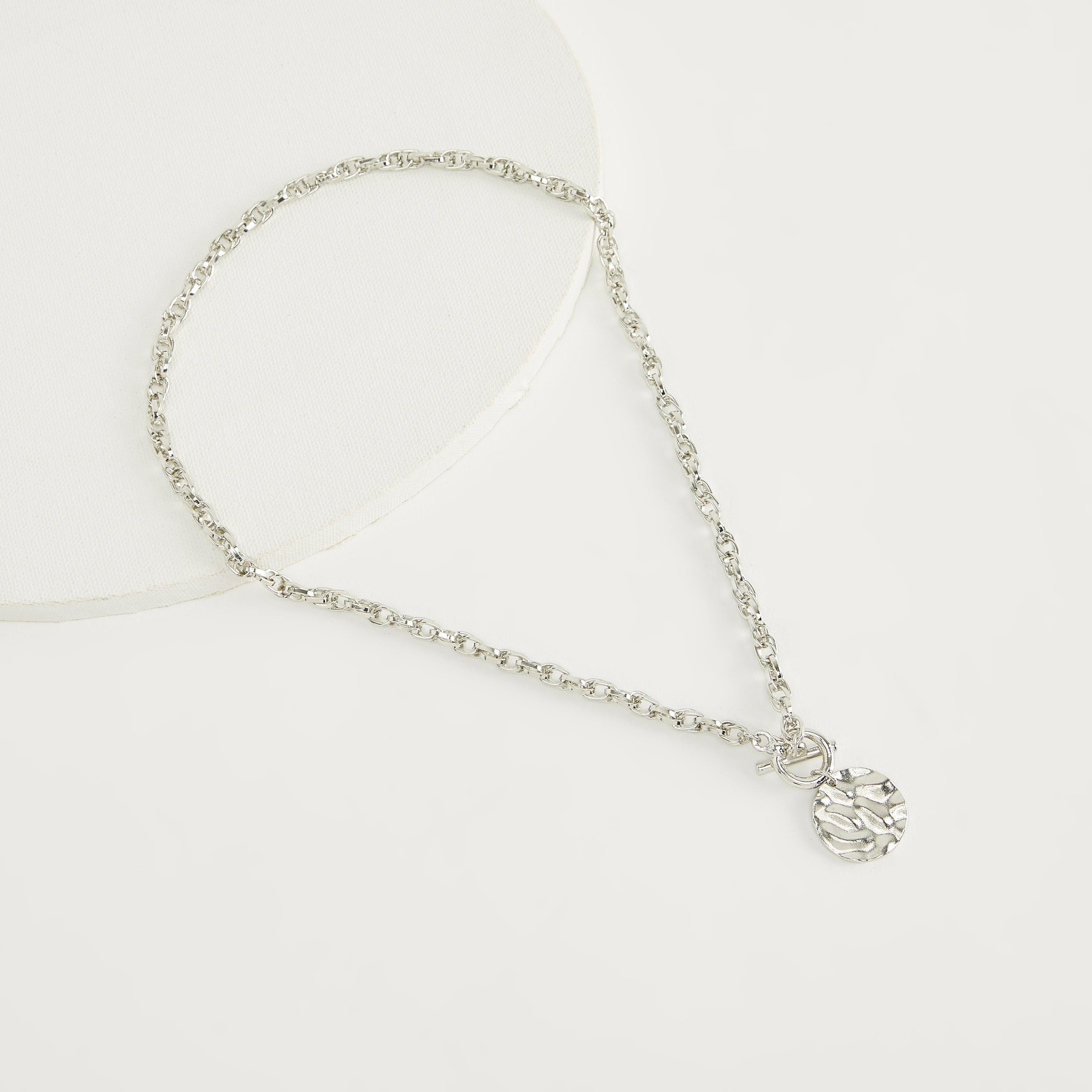 قلادة سلسلة بدلّاية مستديرة بارزة الملمس-men-watchesandjewellery-necklacesandpendants-image-4