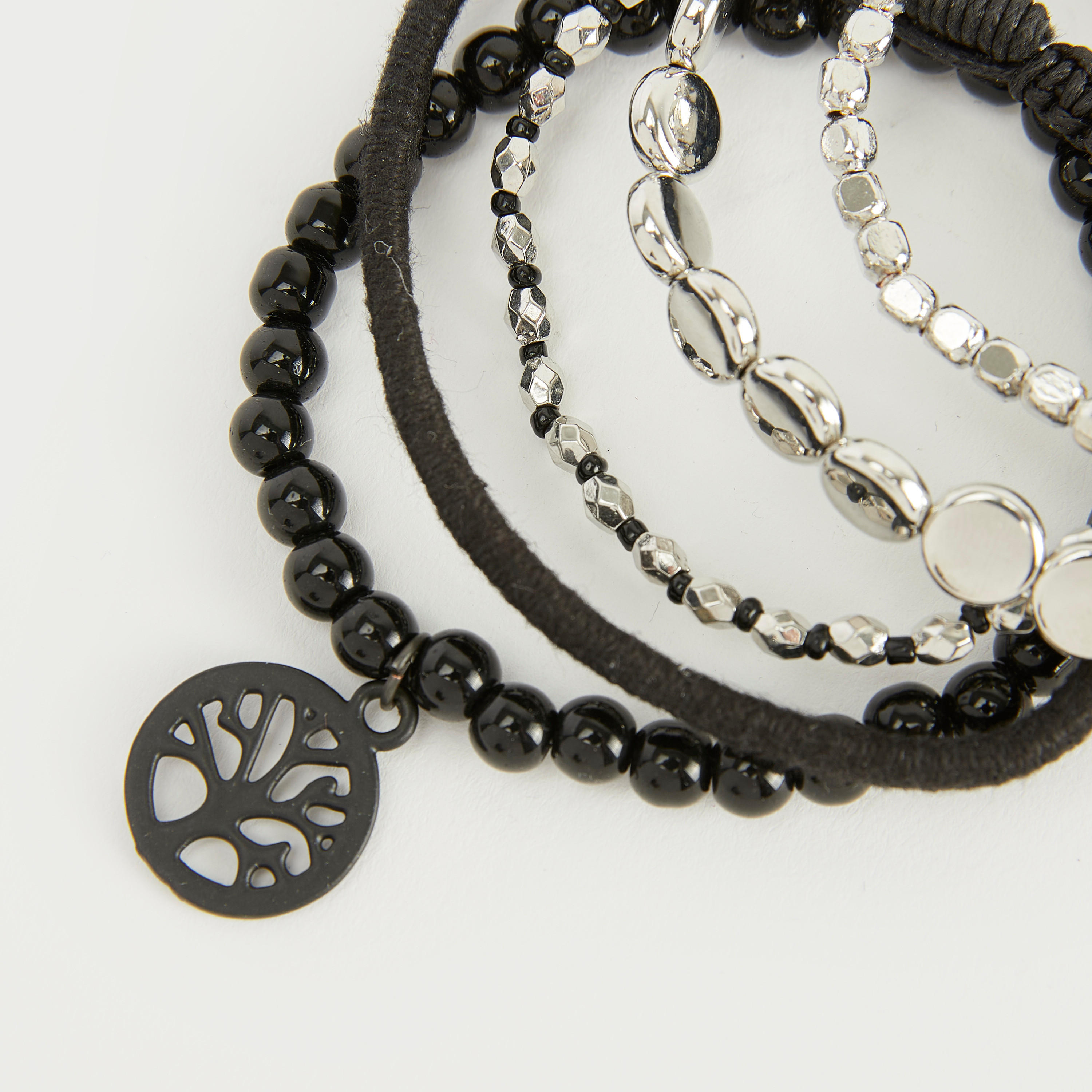 أساور مزيّنة متنوعة - طقم من 5 قطع-men-watchesandjewellery-bracelets-image-2