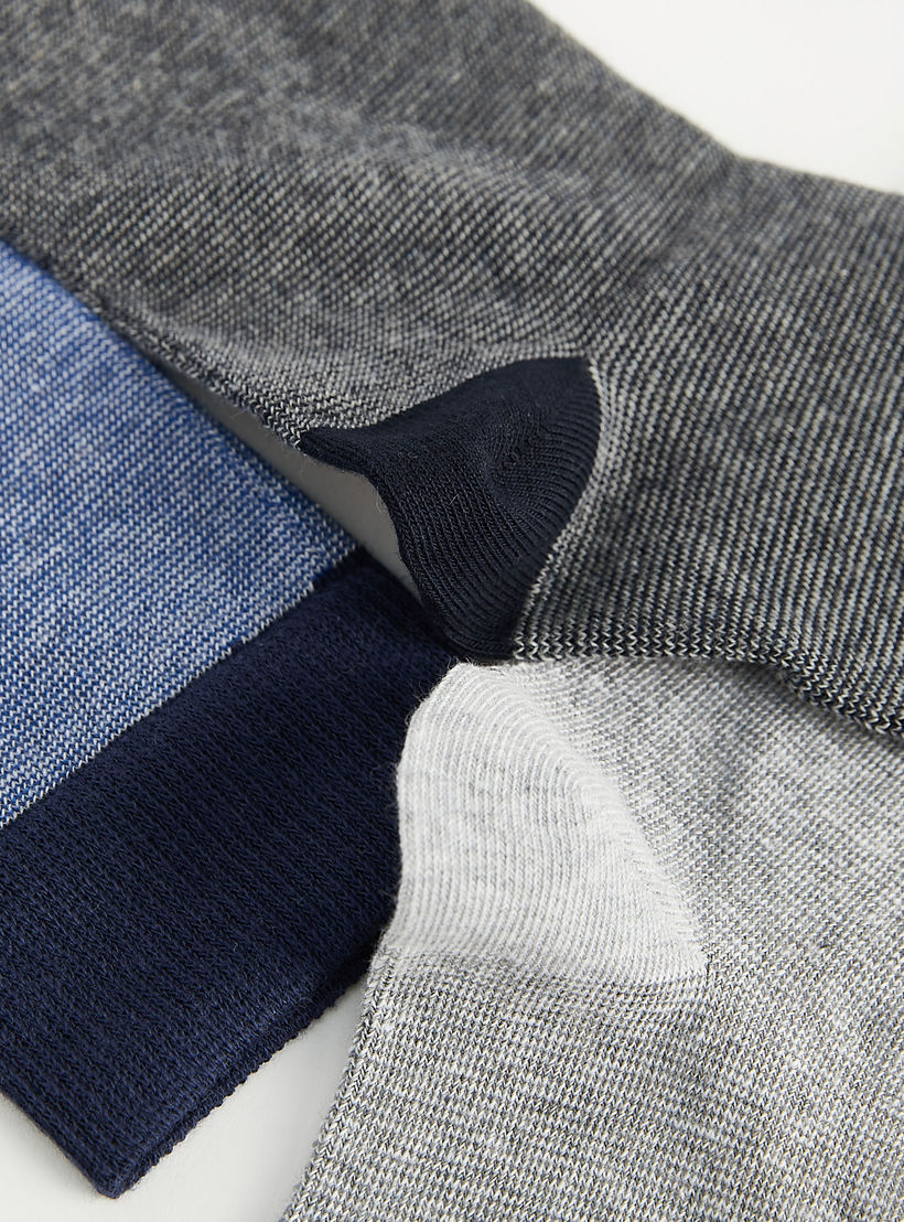 Set of 3 - Textured Calf Length Socks-men-socks-image-4