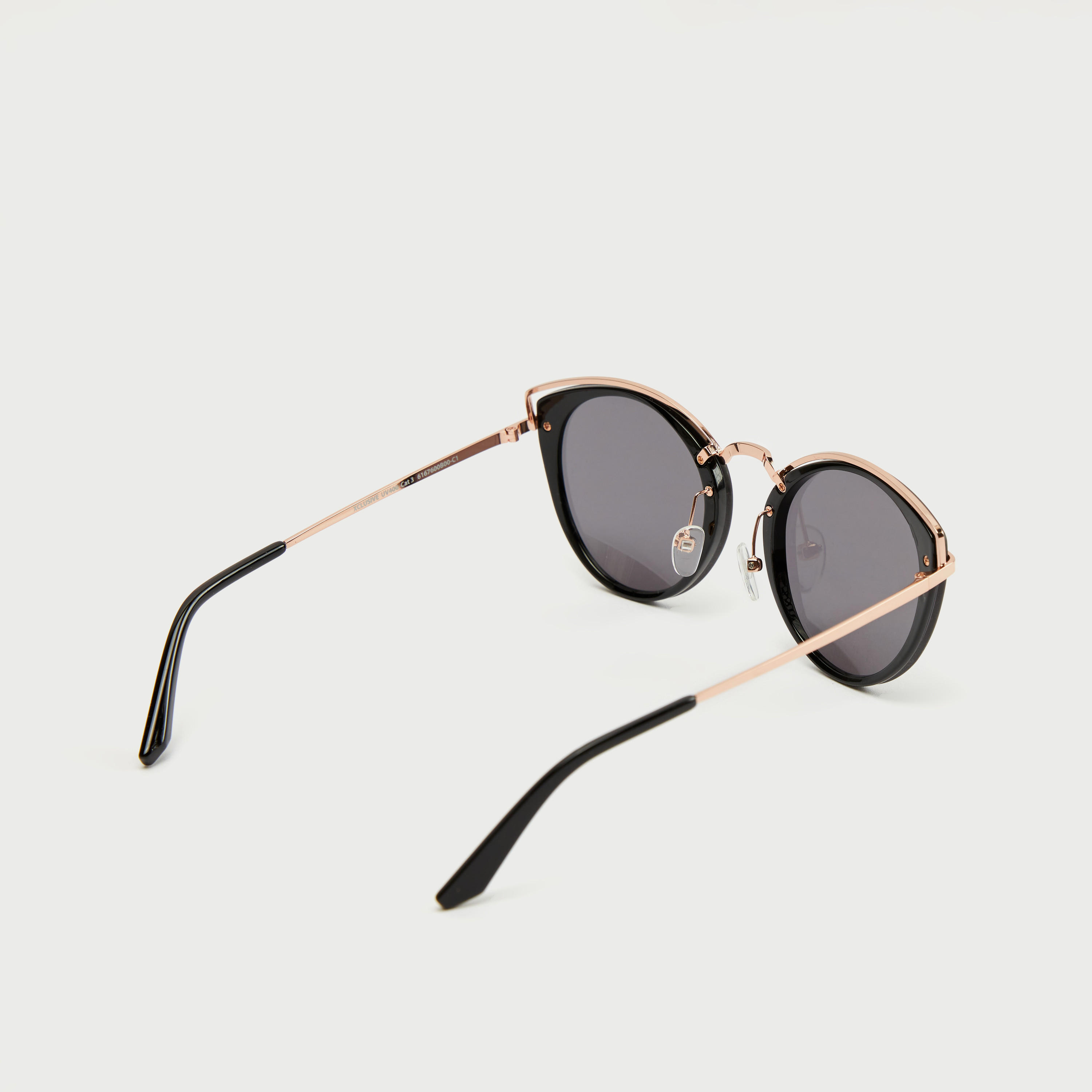 نظارة شمسية عين القطة بإطار كامل ووسادات أنف من أوكيالي-men-sunglasses-image-4