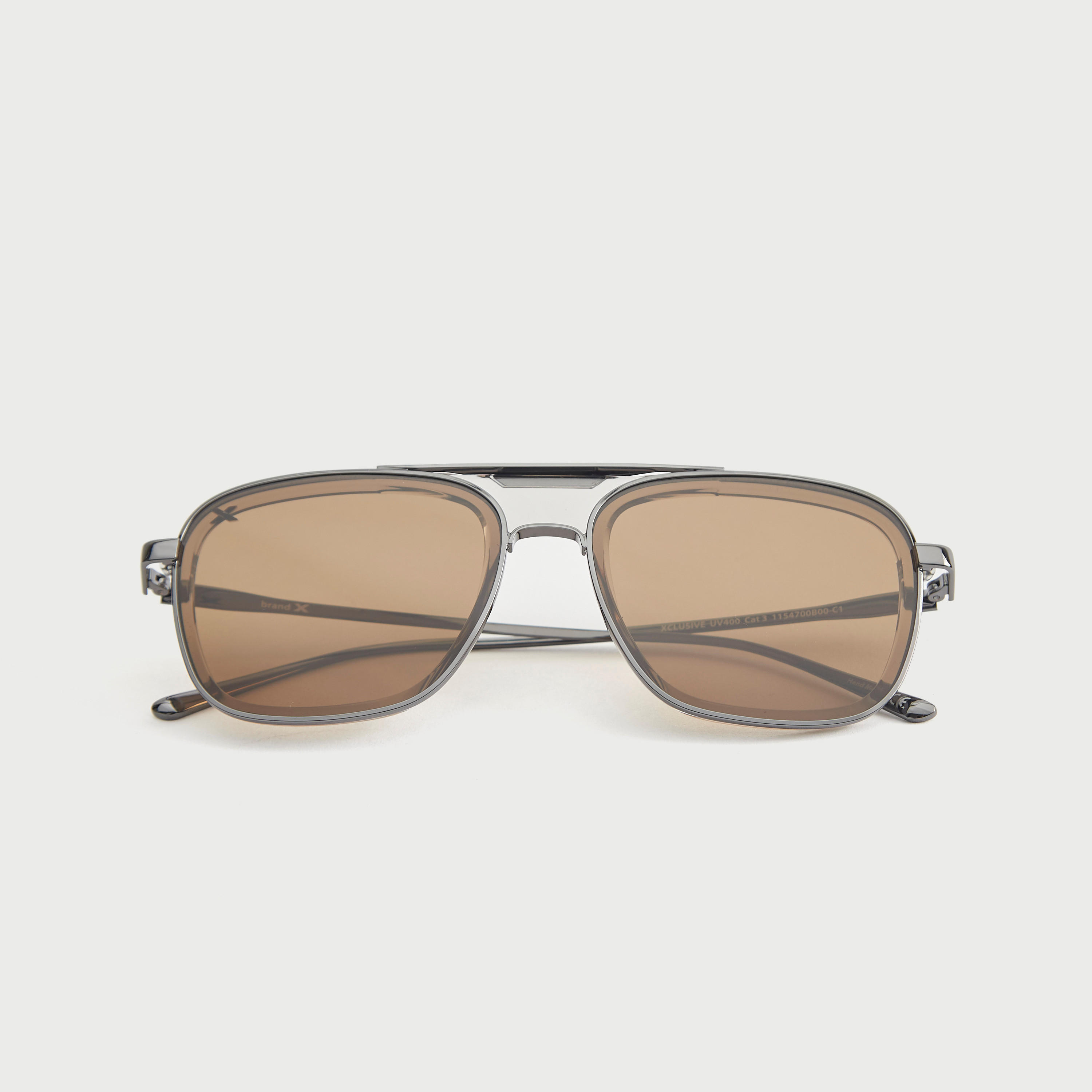 نظارة شمسية بعدسات ملونة وإطار كامل ووسادات أنف من أوكيالي-men-sunglasses-image-1
