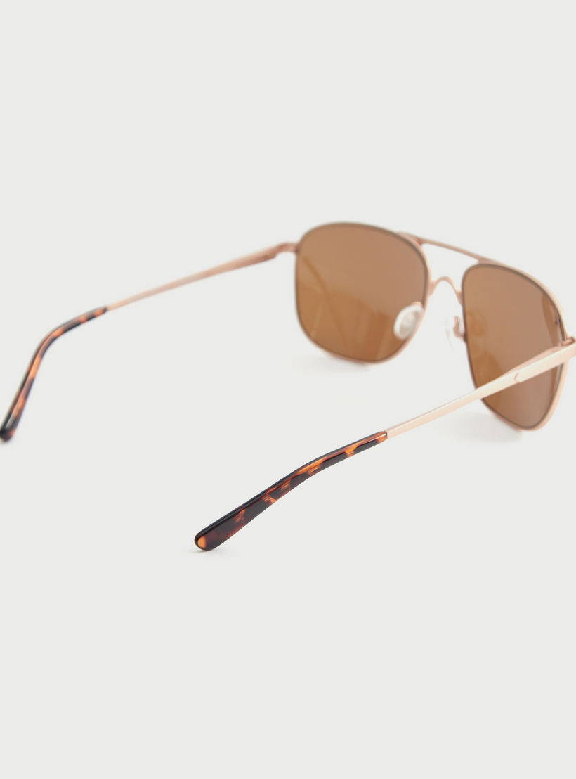 نظارة شمسية بعدسات ملونة وإطار كامل ووسادات أنف من أوكيالي-men-sunglasses-image-4
