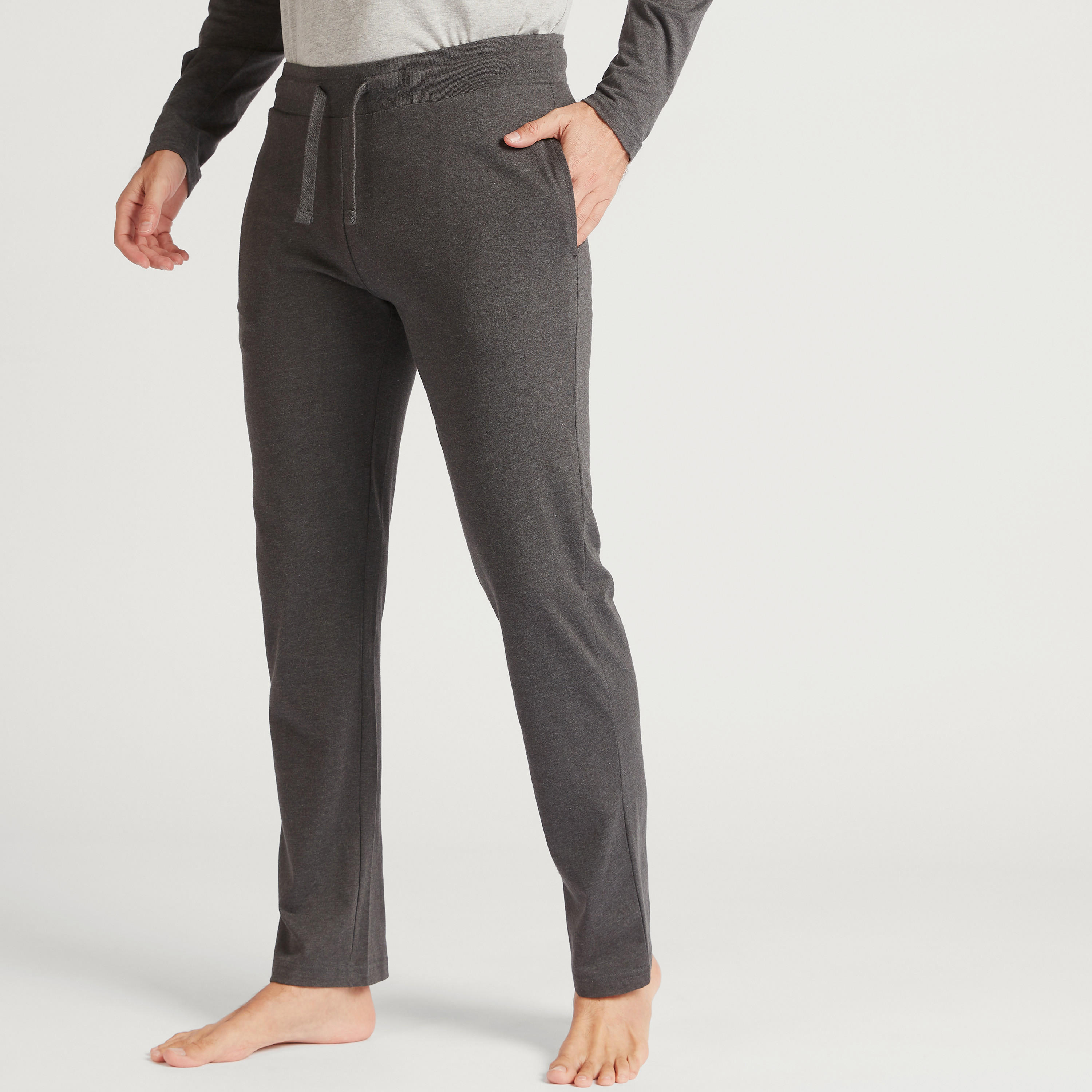 طقم بنطلون بيجاما وتيشيرت سادة بياقة هينلي-men-clothing-nightwear-sets-image-6