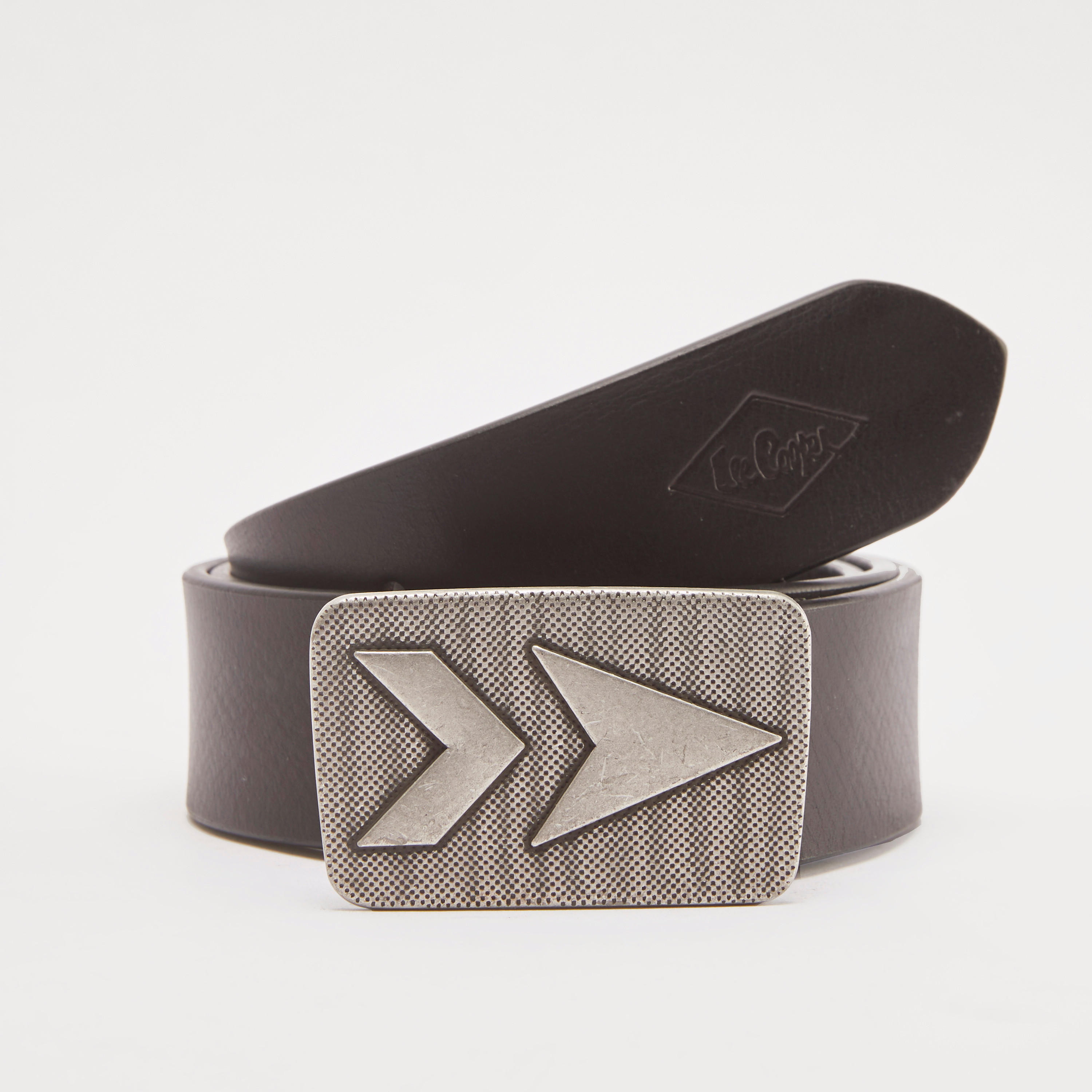 حزام سادة بإبزيم إغلاق من لي كوبر-men-beltsandwallets-belts-image-4