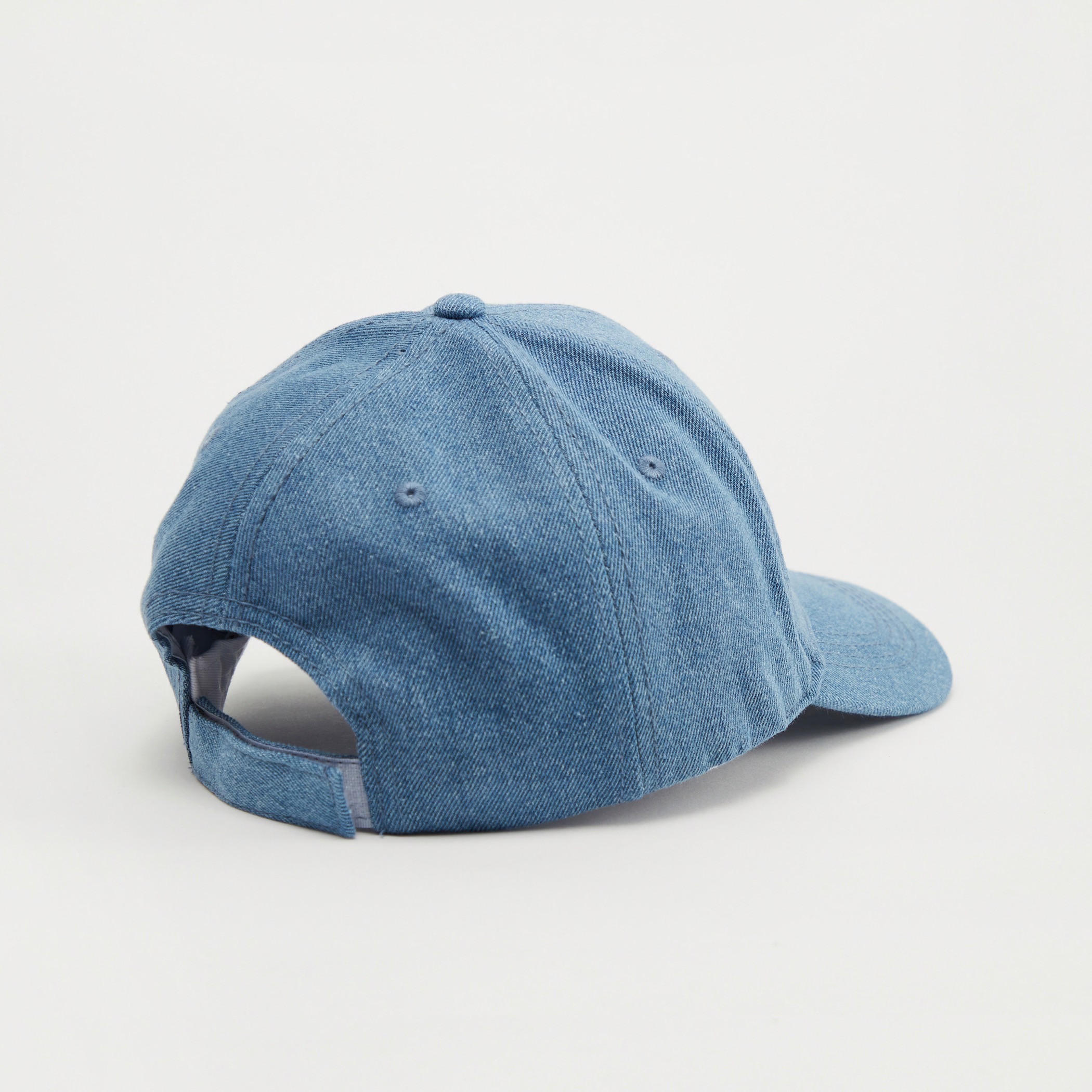 كاب بتطريز توم أند جيري وشريط إغلاق لاصق-men-caps-image-2