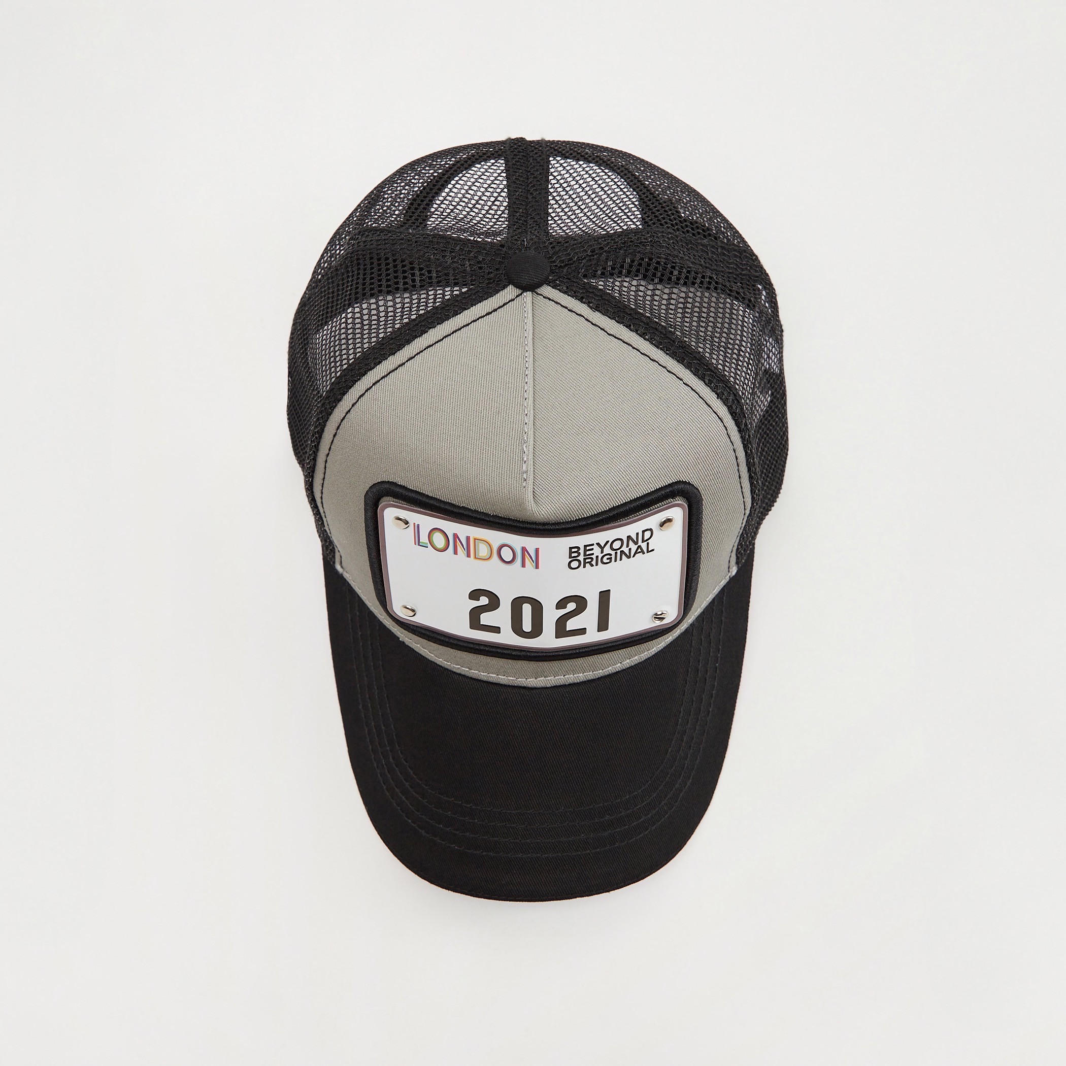 Applique Detail Cap with Mesh and Snap Back Closure-men-caps-image-3