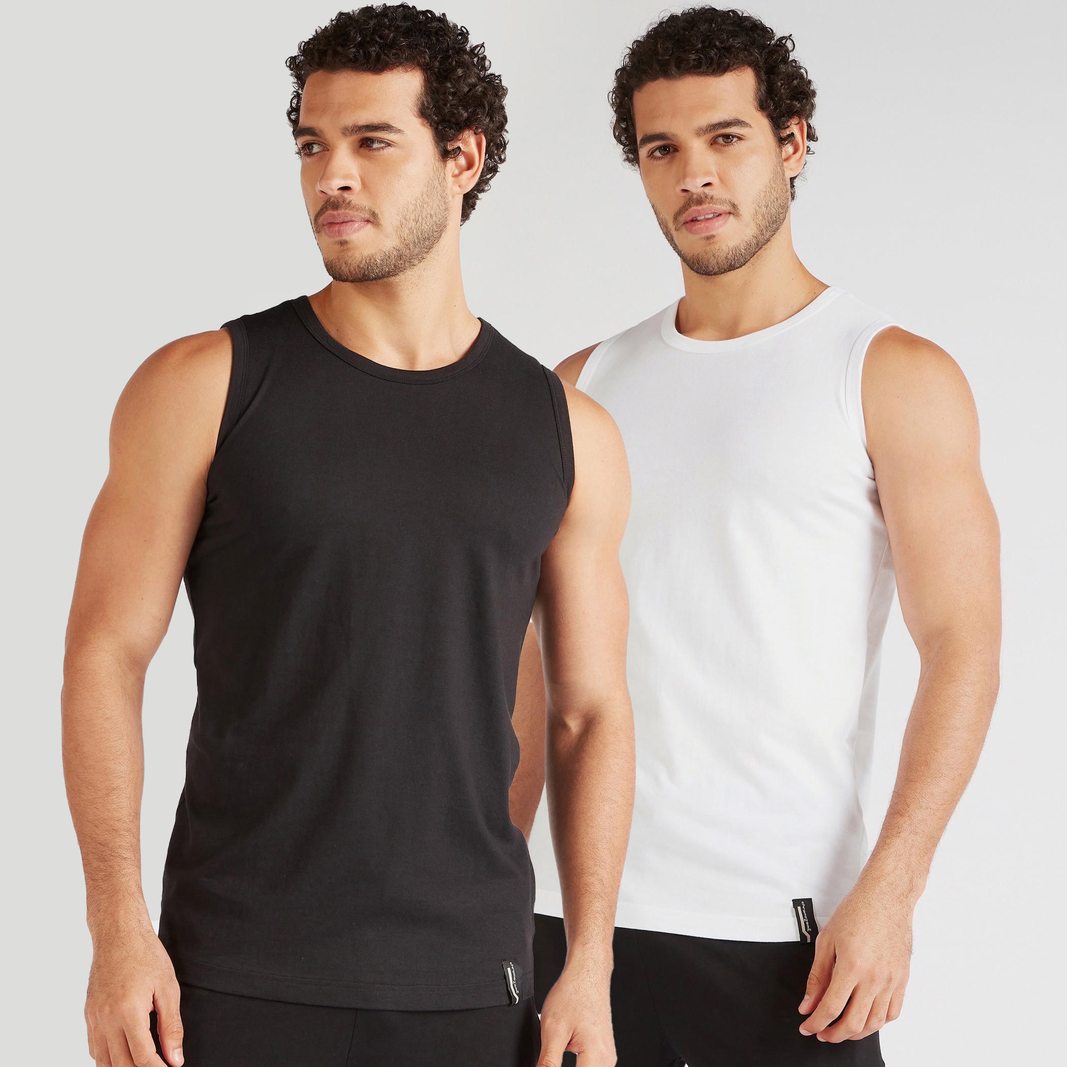 فيستات سادة بياقة ضيقة- طقم من 2 قطع-men-clothing-nightwear-tshirts-image-8
