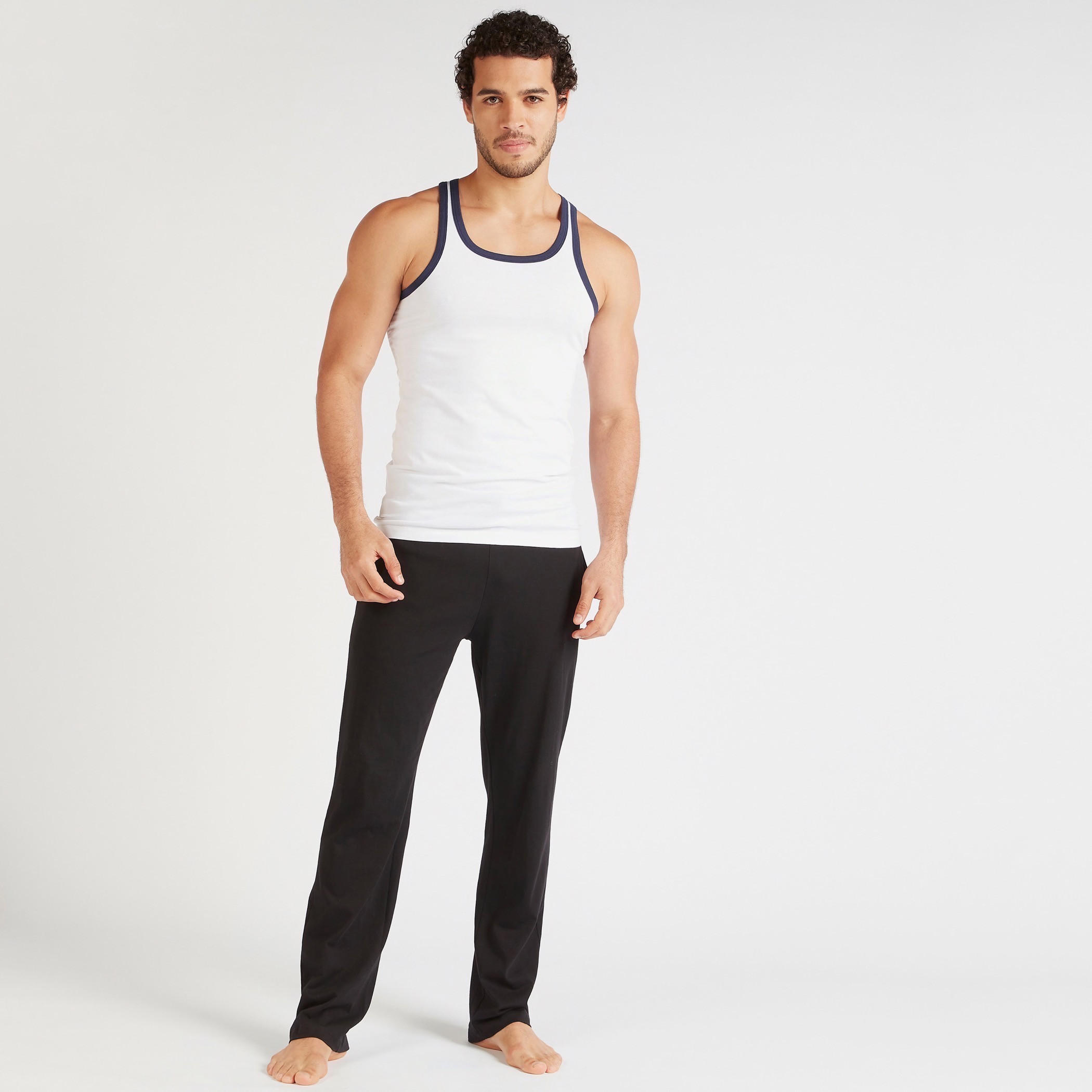 فيست سادة بياقة مستديرة - طقم من قطعتين-men-clothing-nightwear-tshirts-image-6