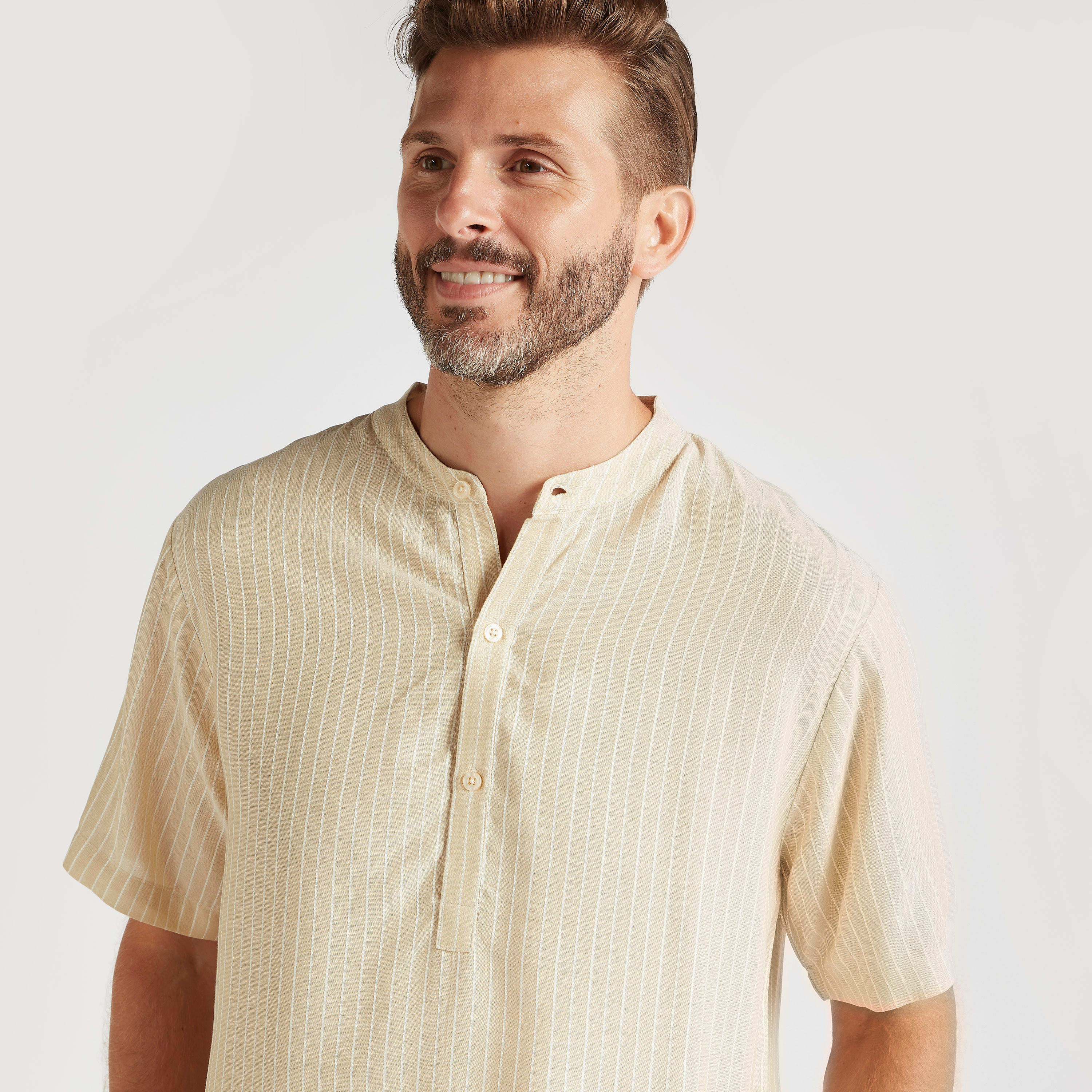 طقم بنطلون بيجاما وقميص بياقة ماندارين مقلّمة-men-clothing-nightwear-sets-image-6