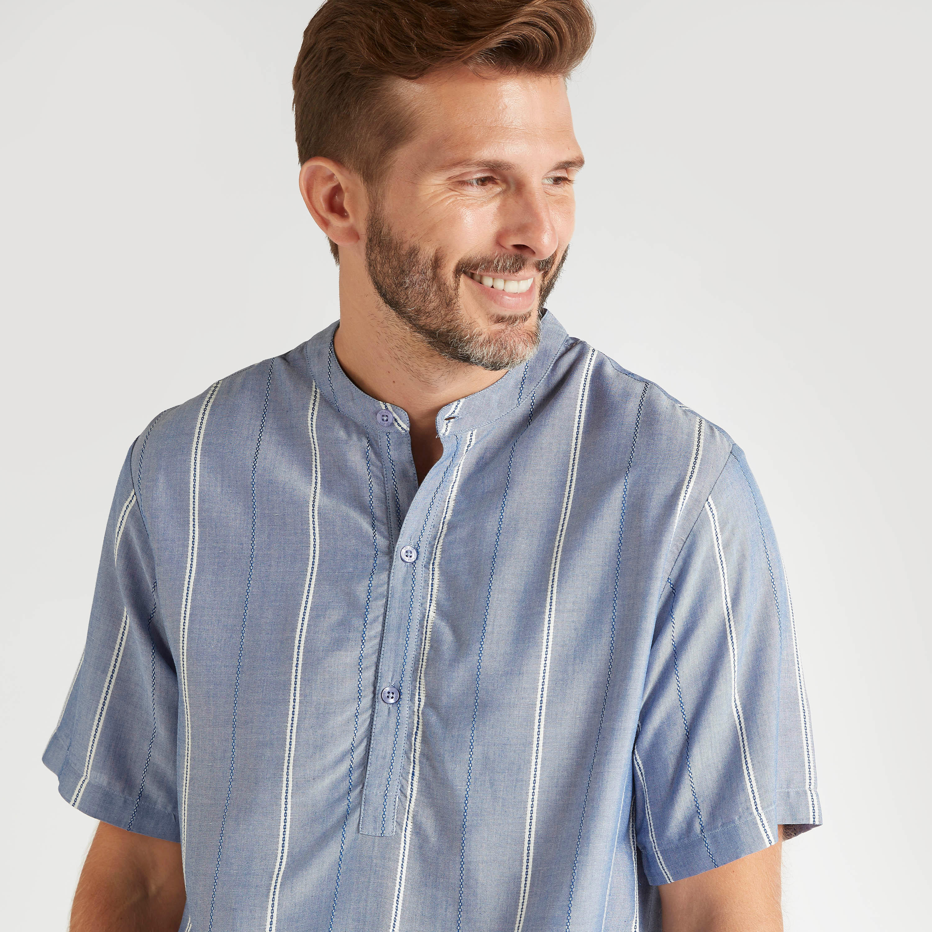 طقم مستدام بنطلون بيجاما طويل وقميص مقلّم بياقة ماندارين-men-clothing-nightwear-sets-image-5