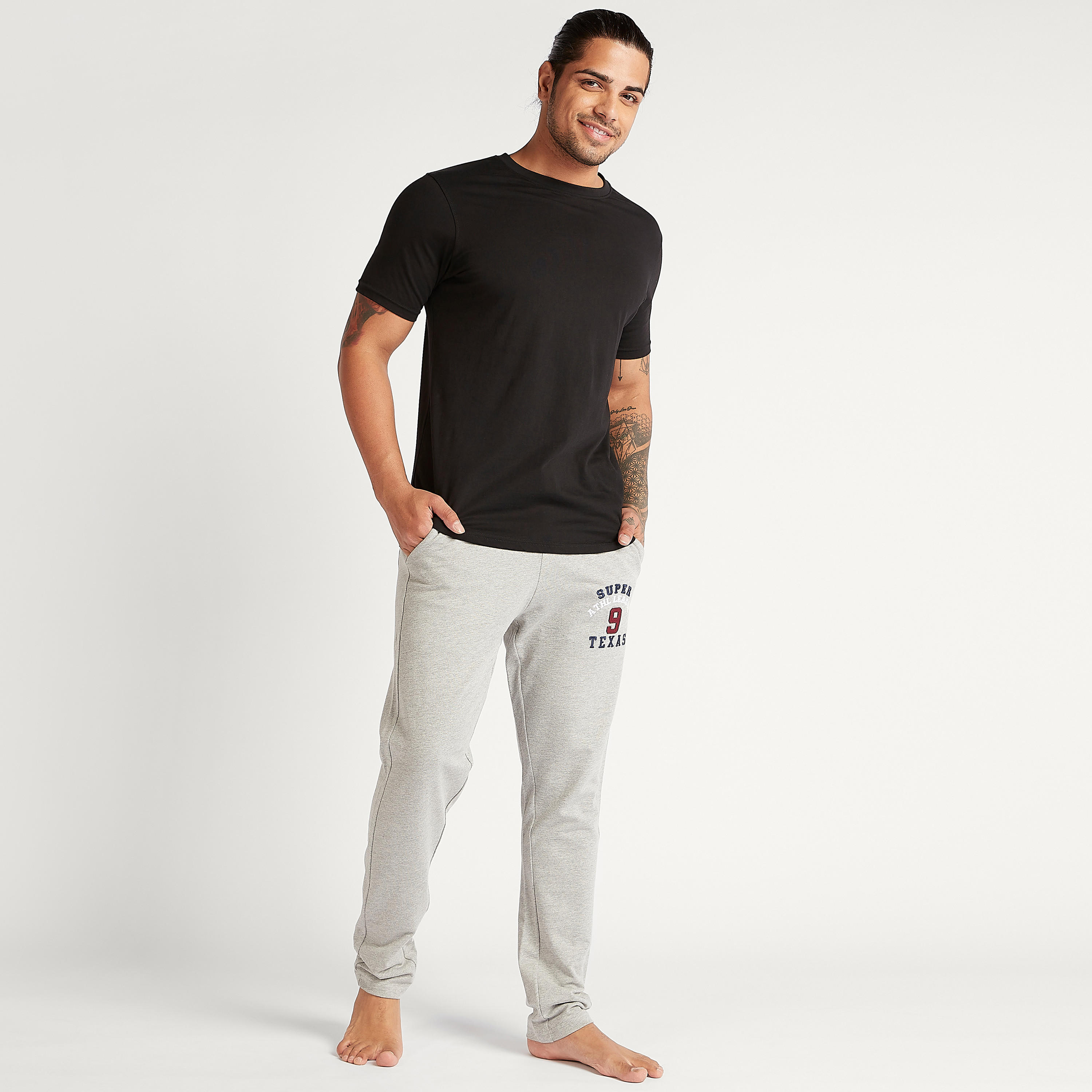 بنطلون بيجاما سادة طويل مطرز برباط إغلاق وجيوب-men-clothing-nightwear-pyjamaandshorts-image-3