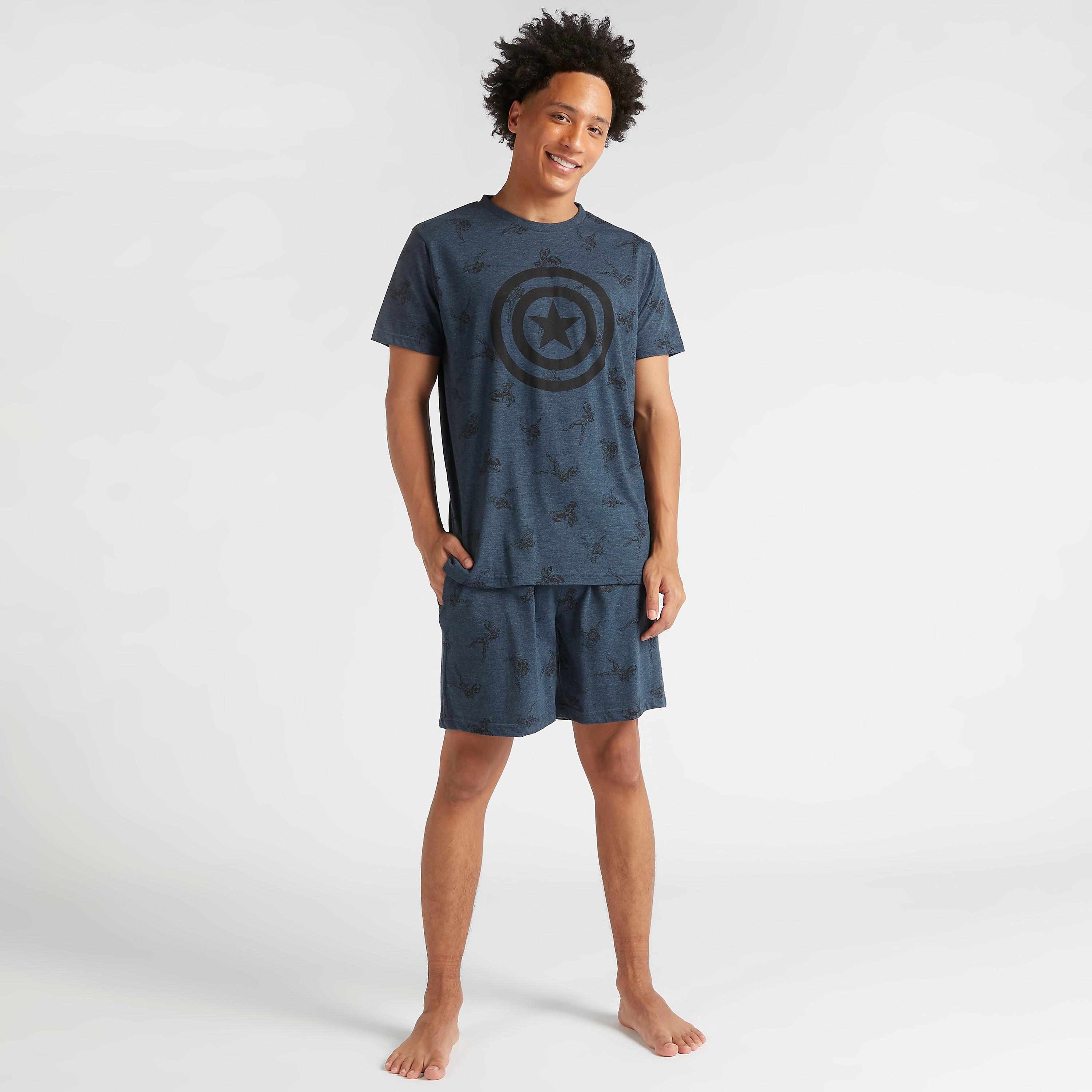 طقم شورت وتيشيرت بياقة ضيقة وطبعات كابتن أميركا-men-clothing-nightwear-sets-image-3