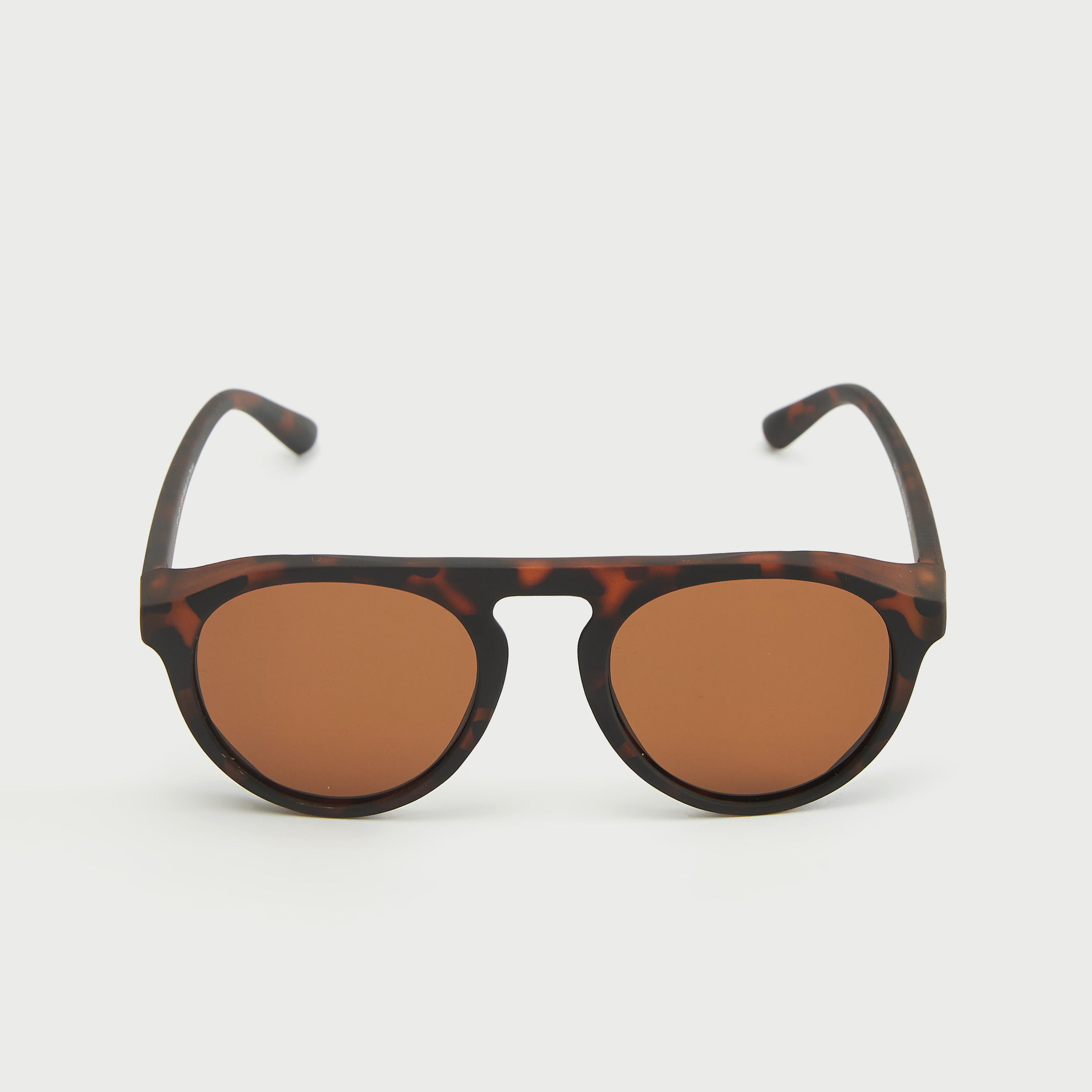 نظّارات شمسية بإطار مستدير ووسادات للأنف وطبعات حيوانات-men-sunglasses-image-5