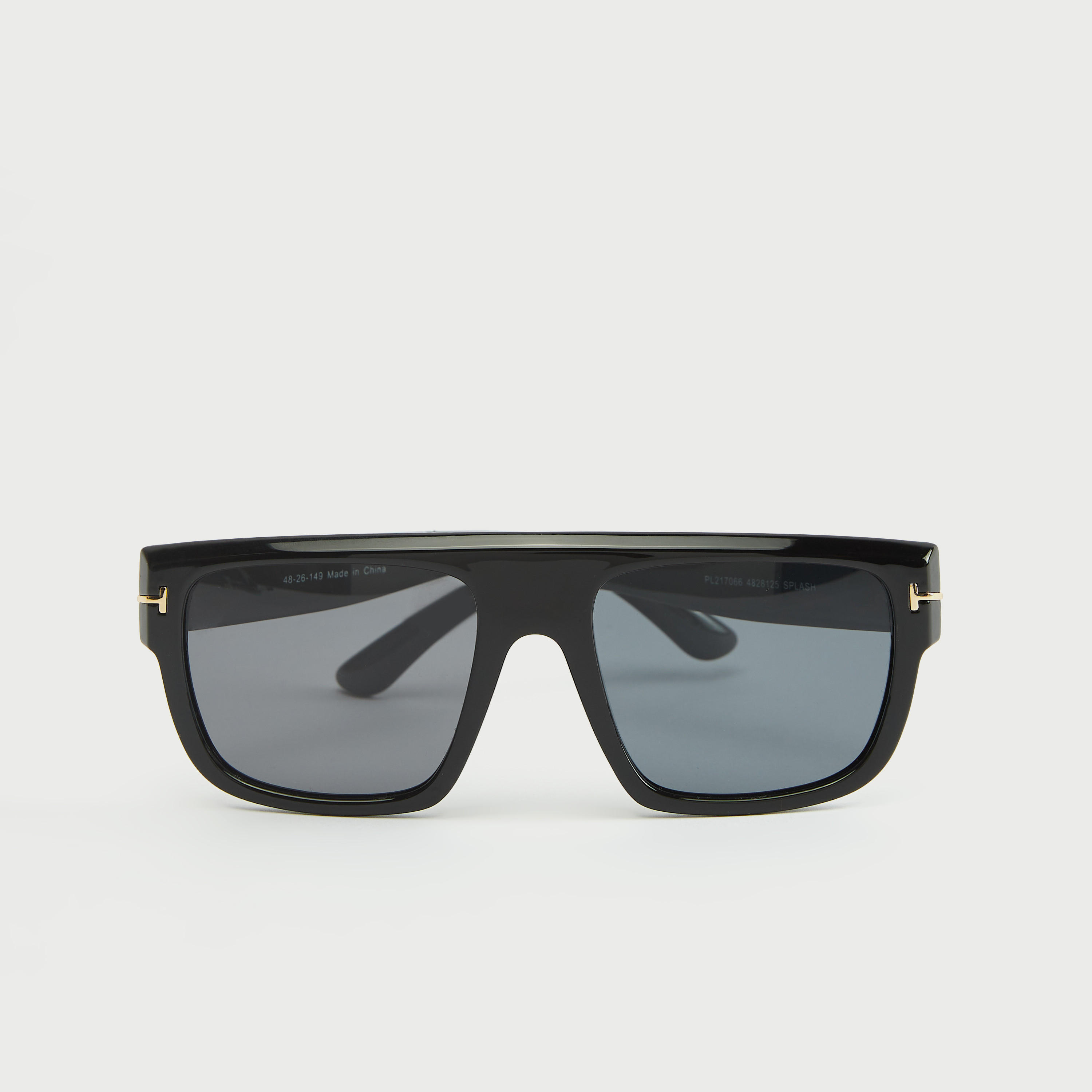 نظّارة شمسيّة واي فيرار ملونة بإطار كامل ووسادات أنف-men-sunglasses-image-1