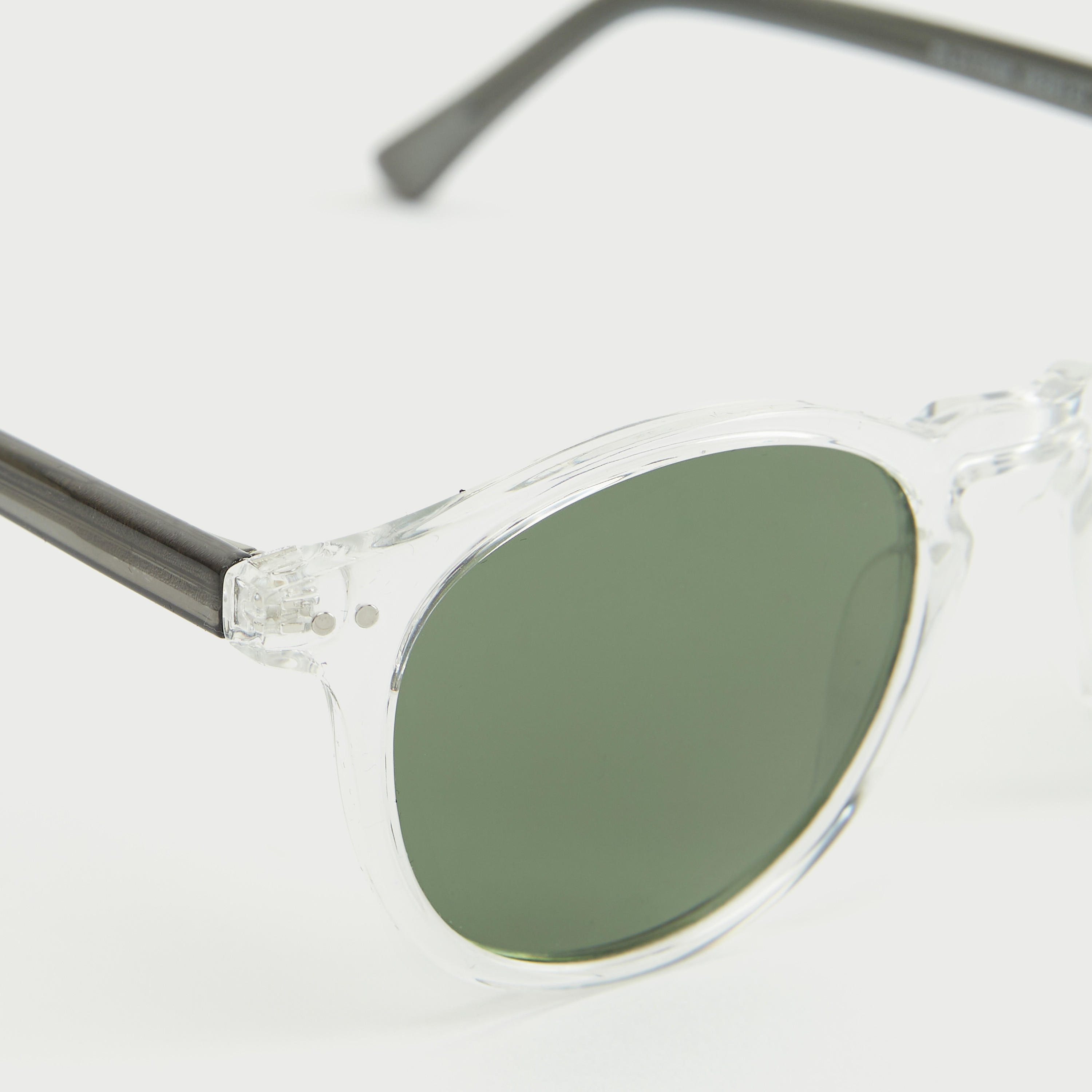 نظارة شمسية ملونة بإطار كامل متباين-men-sunglasses-image-3