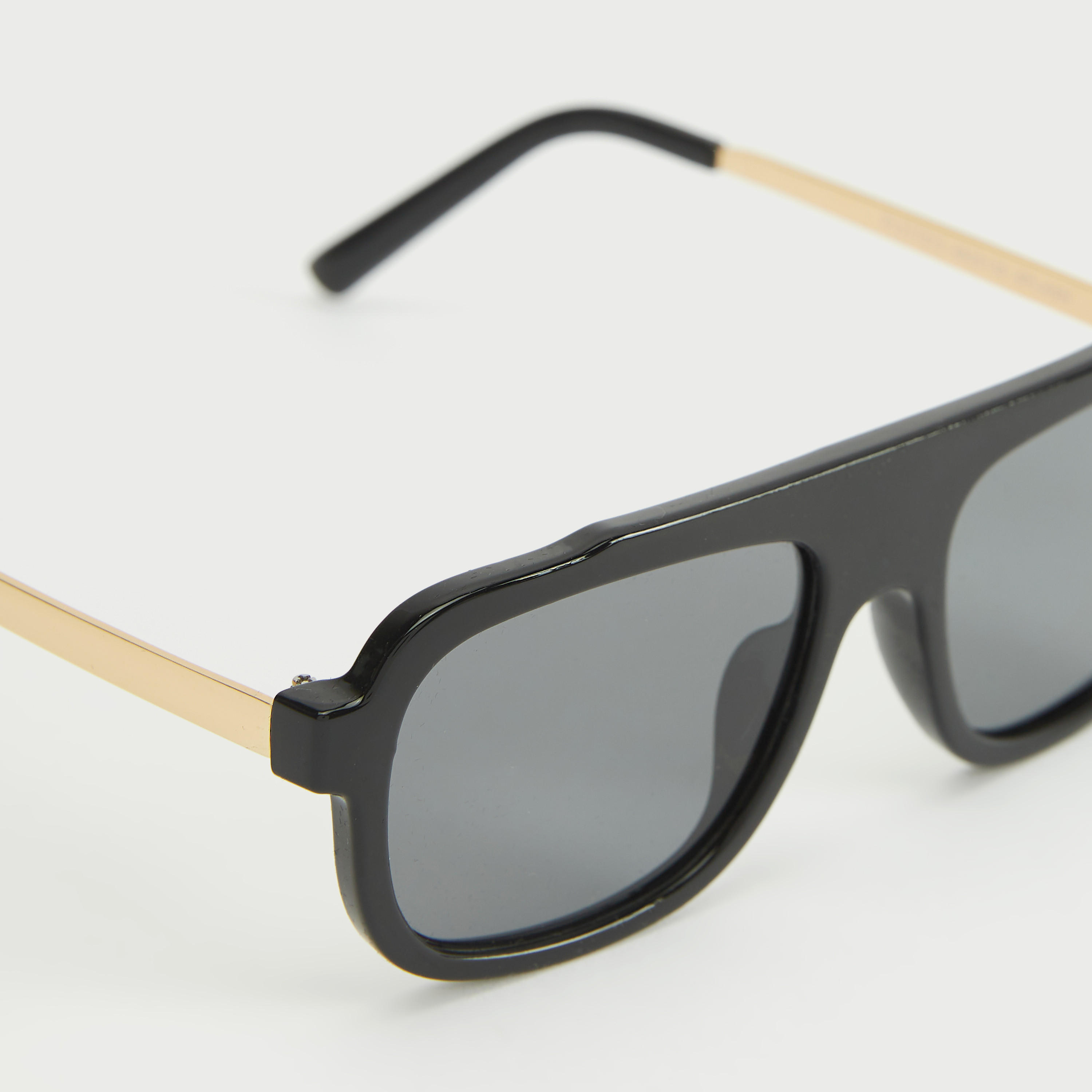 Tinted Lens Full Rim Sunglasses-men-sunglasses-image-4