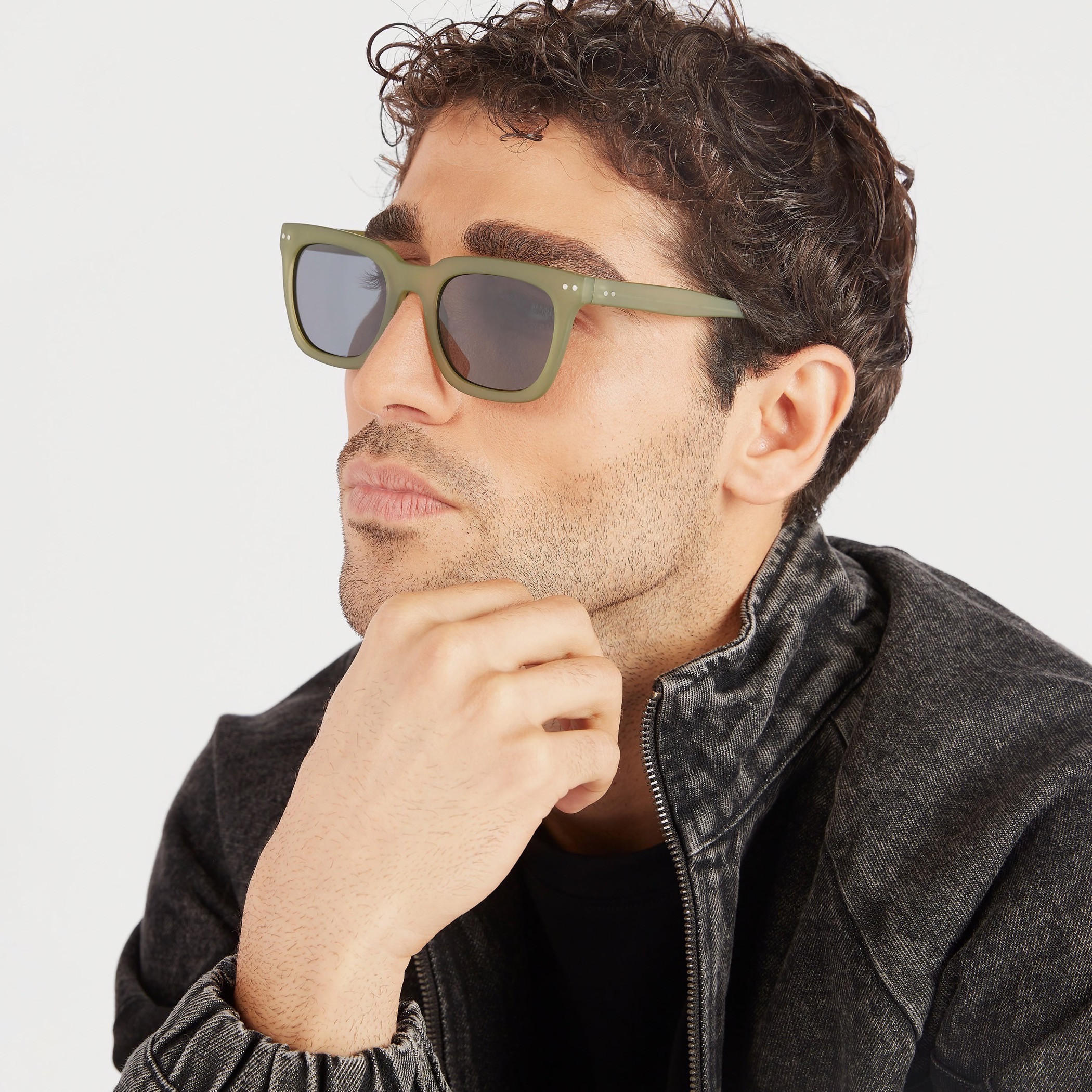 نظارات شمسية ملونة بإطار متباين-men-sunglasses-image-4