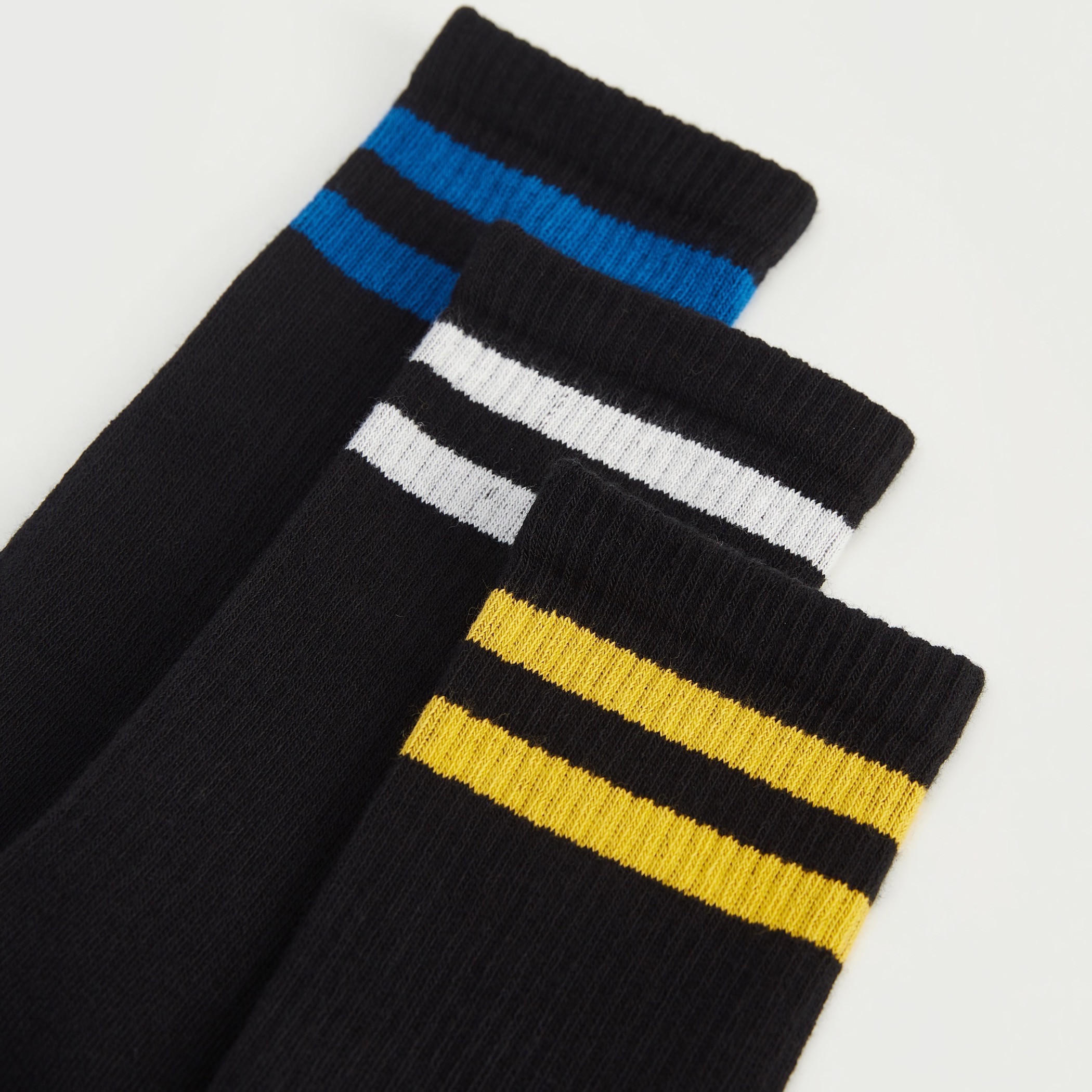 جوارب متنوّعة بطول ربلة السّاق - طقم من 3-men-socks-image-3