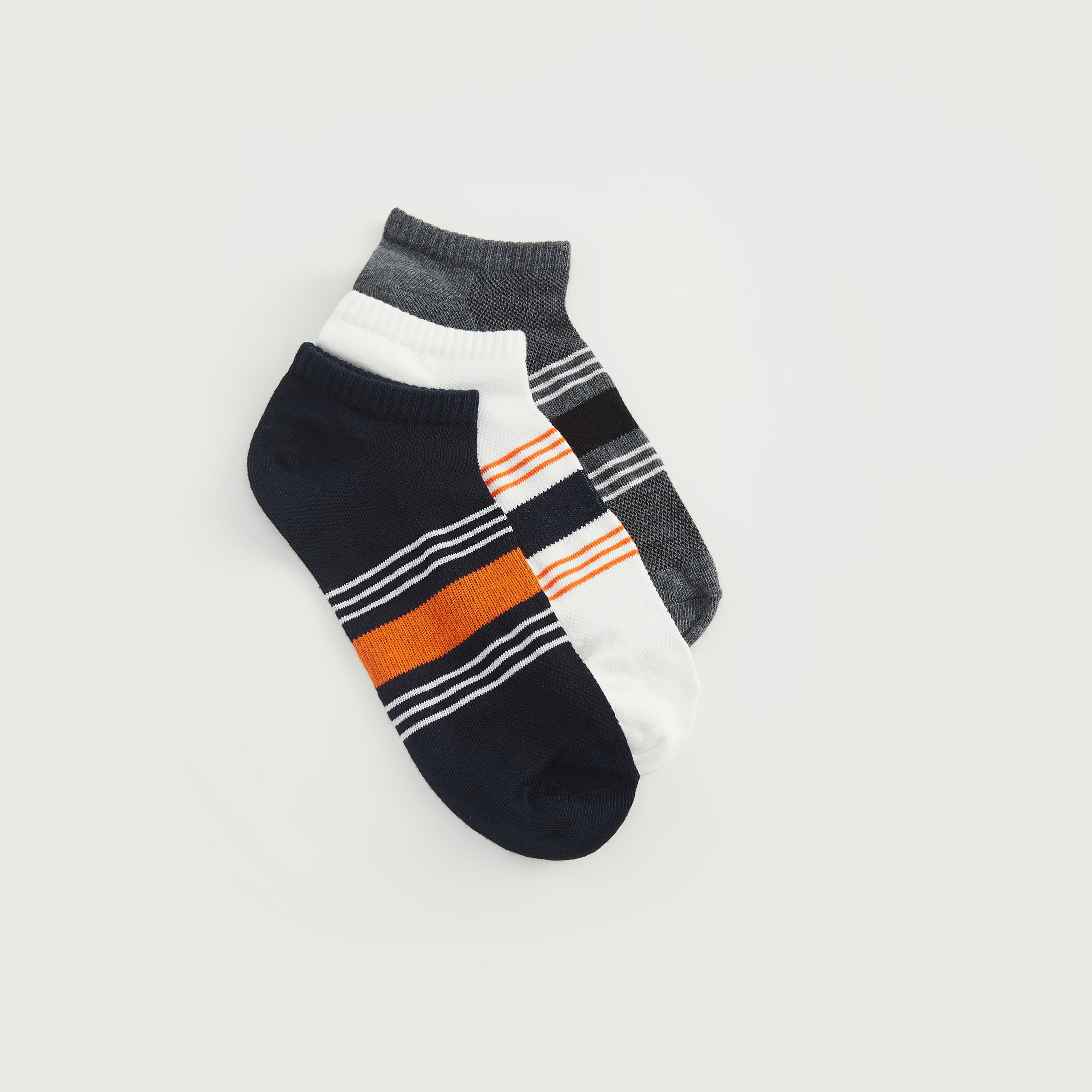 جوارب مخطّطة بطول الكاحل - طقم من 3-men-socks-image-2