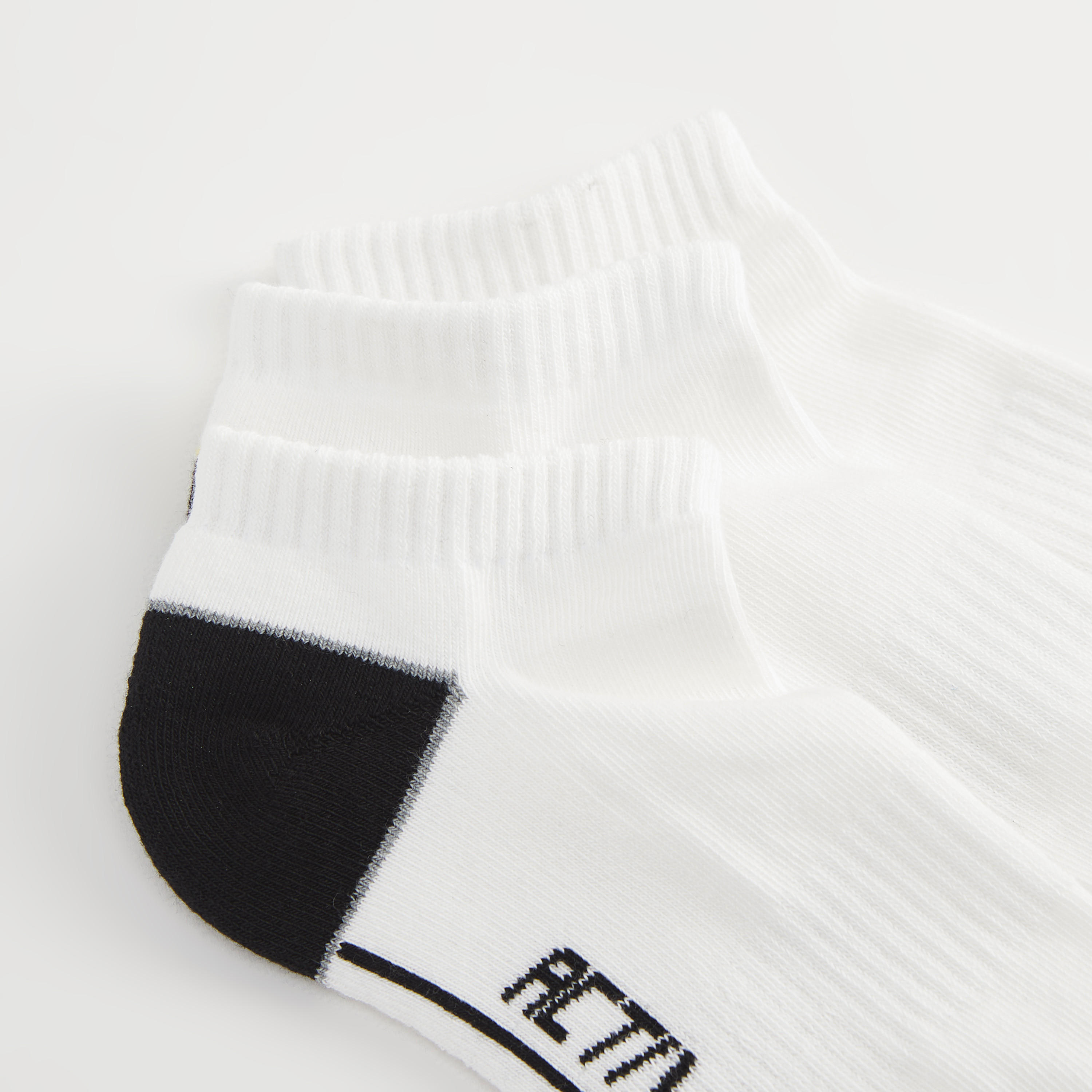 جوارب بطول الكاحل وطبعات - طقم من 3 قطع-men-socks-image-3