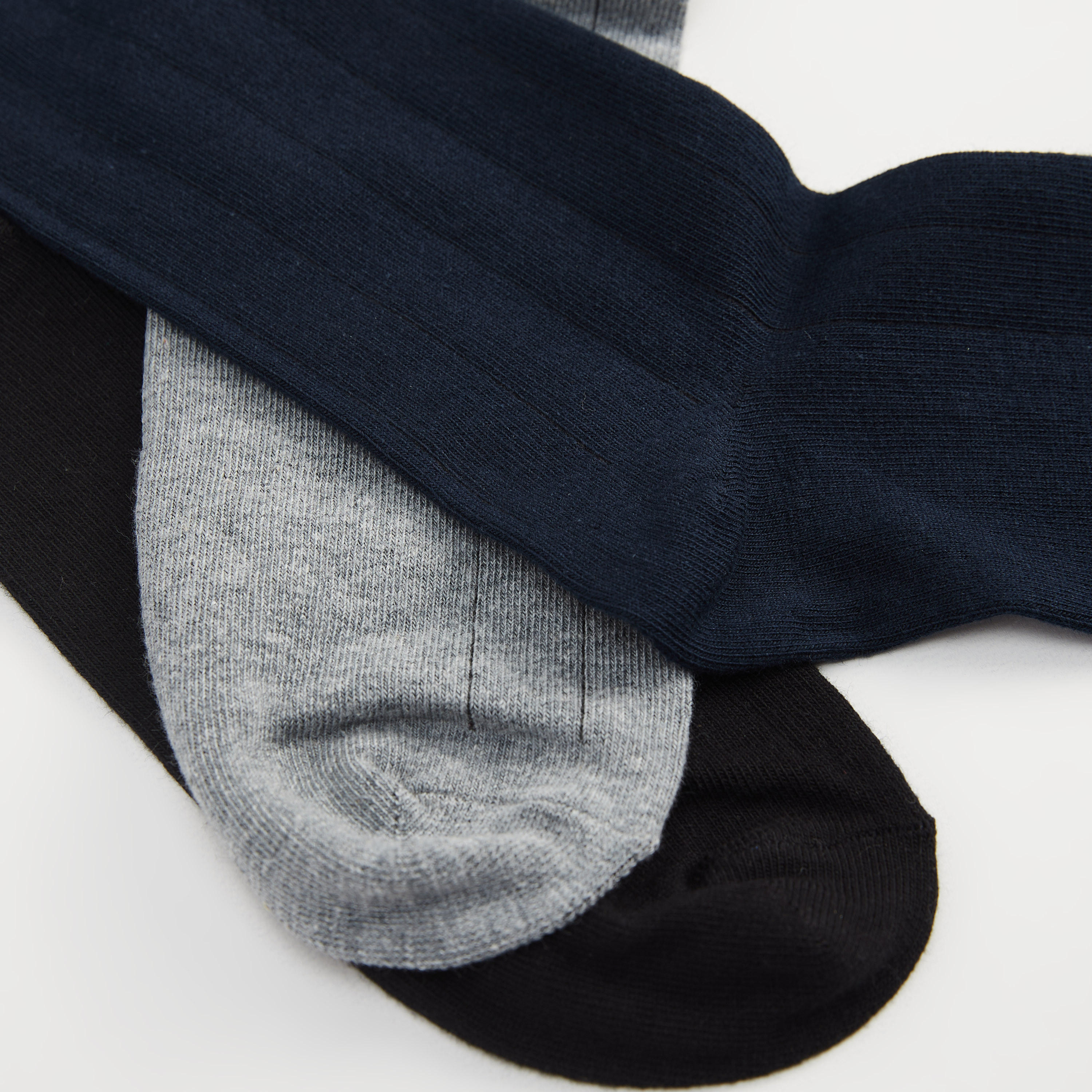 Set of 3 - Solid Calf Length Socks-men-socks-image-4