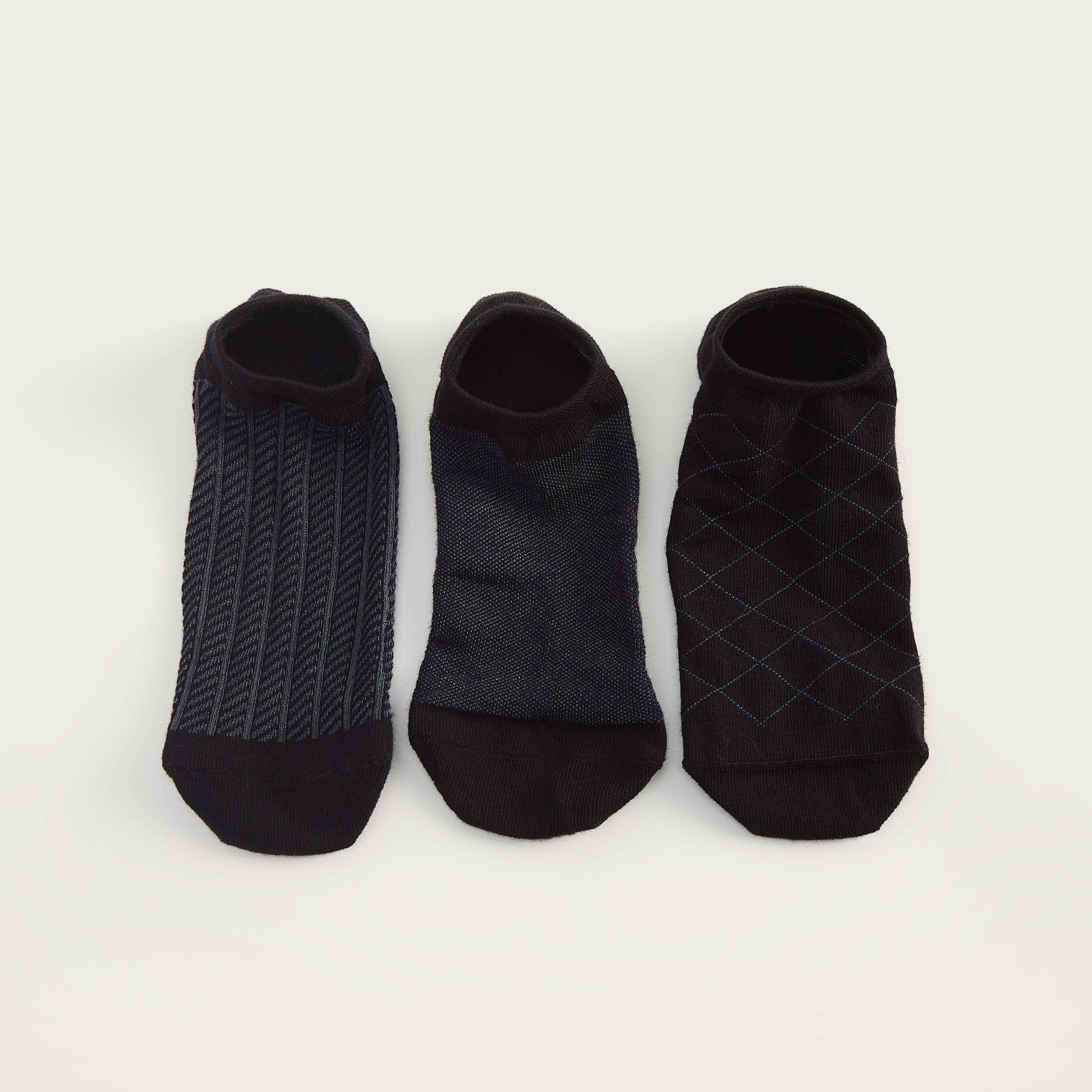 جوارب غير مرئيّة وبارزة الملمس - طقم من 3-men-socks-image-1