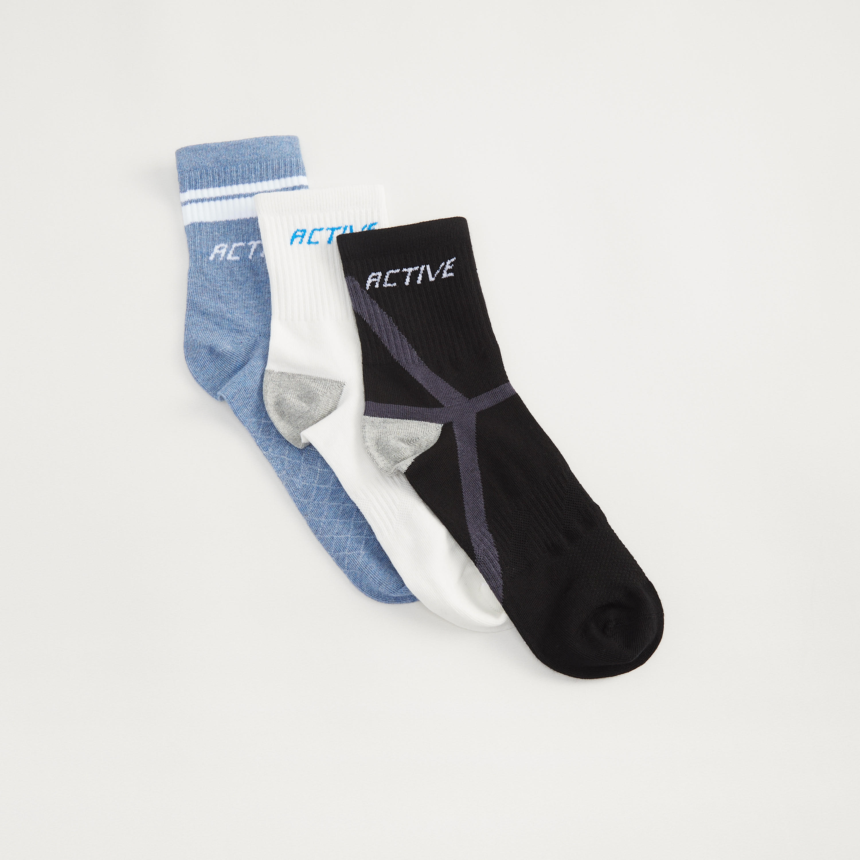 جوارب بطول ربلة الساق مطبوعة بتفاصيل مضلعة-men-socks-image-2