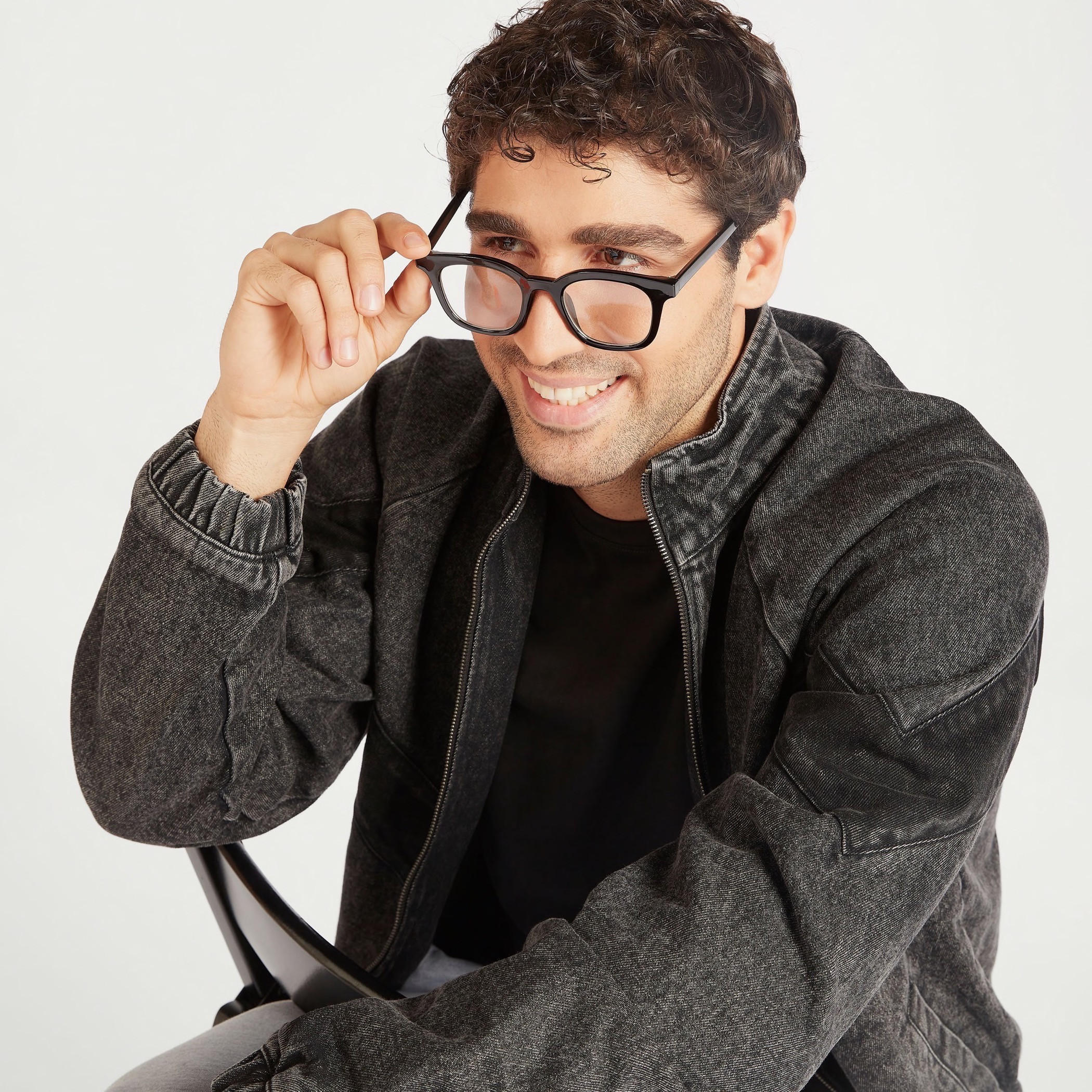 نظّارة شمسيّة بإطار كامل وعدسات شفافة ووسادات أنف-men-sunglasses-image-2
