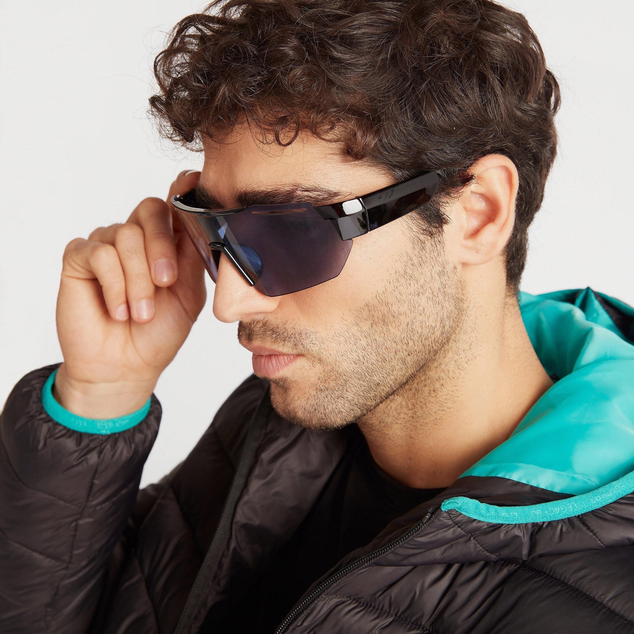 نظارة شمسية شيلد بعدسات ملونة ووسادات أنف-men-sunglasses-image-2