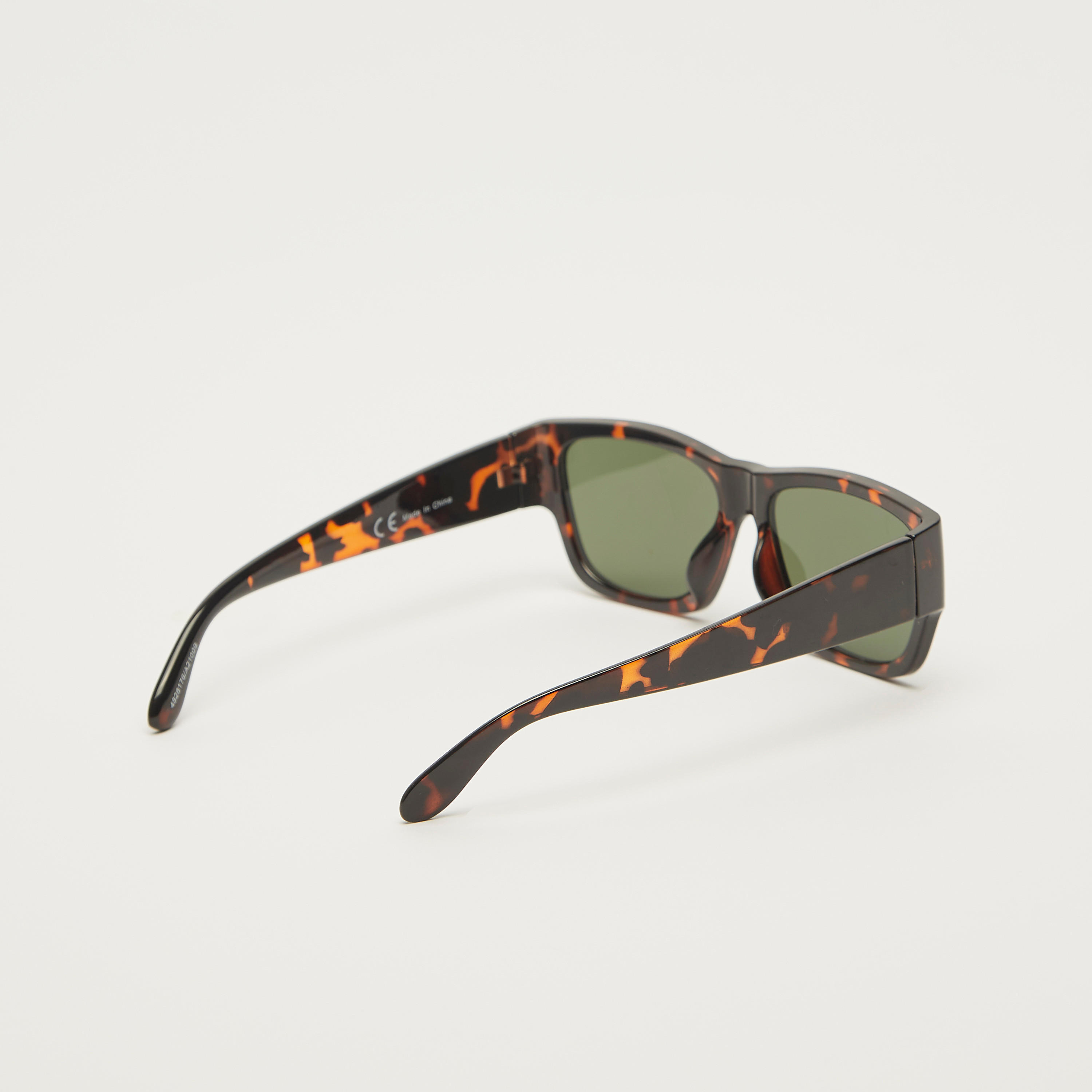 نظّارة شمسية بإطار كامل ووسادات للأنف وطبعات-men-sunglasses-image-4